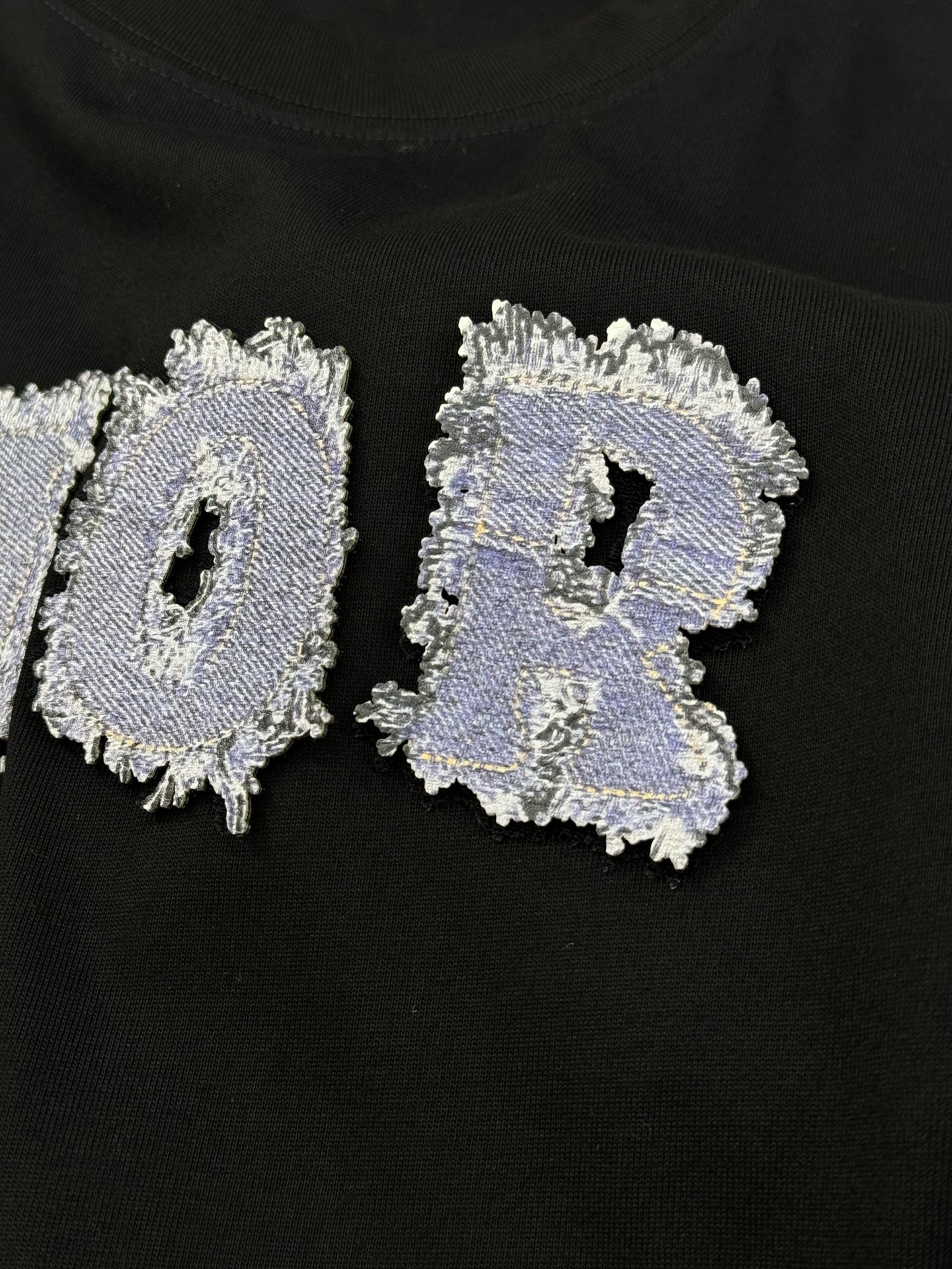 DIO*R迪-奥25s新款情侣圆领T恤！胸前新款3D立体字母印花.280g甄选100%纯棉质感.棉质饱满