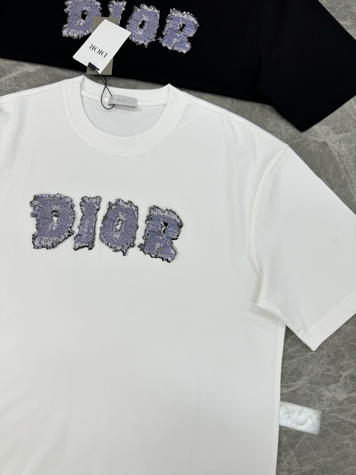 DIO*R迪-奥25s新款情侣圆领T恤！胸前新款3D立体字母印花.280g甄选100%纯棉质感.棉质饱满