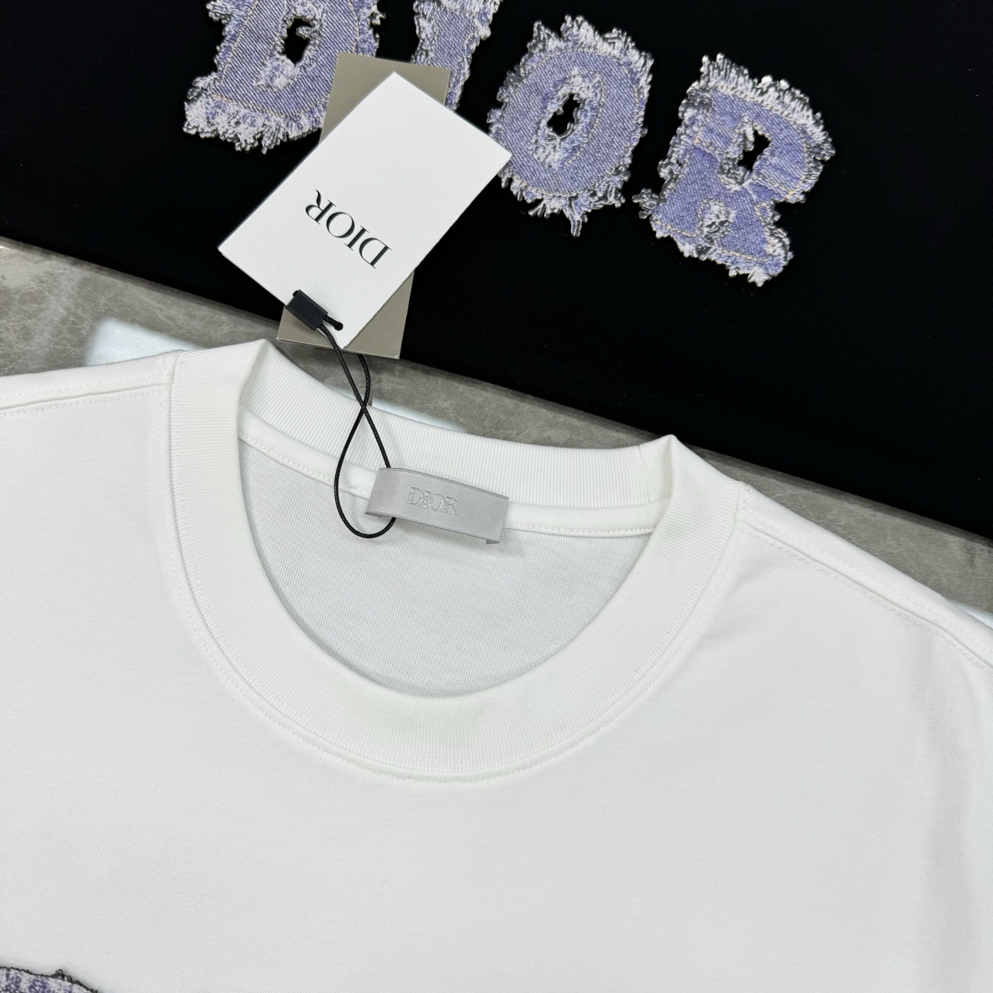 DIO*R迪-奥25s新款情侣圆领T恤！胸前新款3D立体字母印花.280g甄选100%纯棉质感.棉质饱满