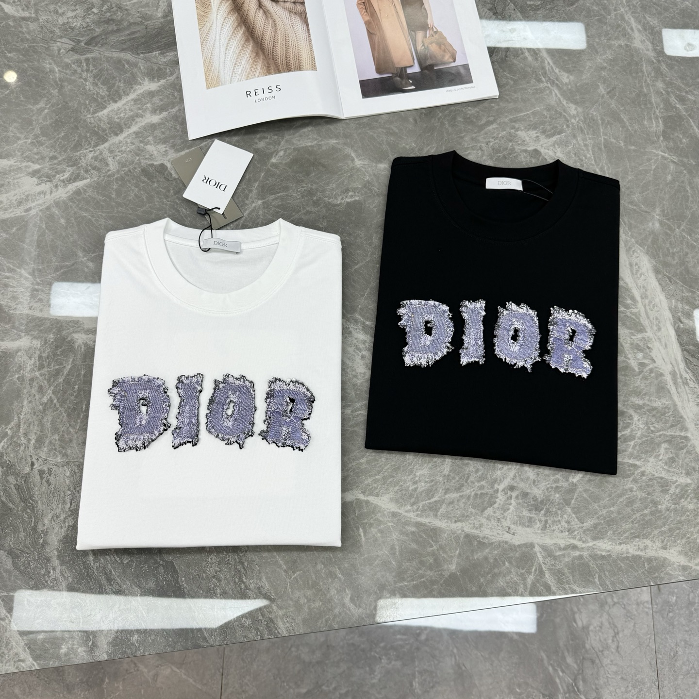 DIO*R迪-奥25s新款情侣圆领T恤！胸前新款3D立体字母印花.280g甄选100%纯棉质感.棉质饱满