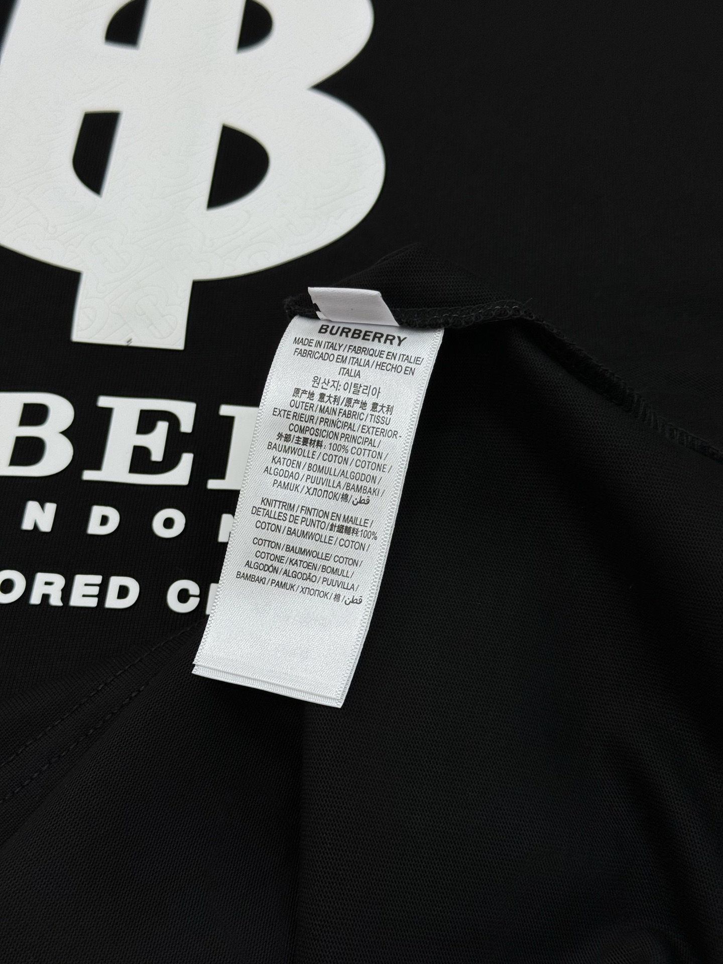 BBR*burberr*巴宝莉25s新款潮牌T恤.宽松版型男女同款！经典TB造型.搭配巴宝莉字母设计.立