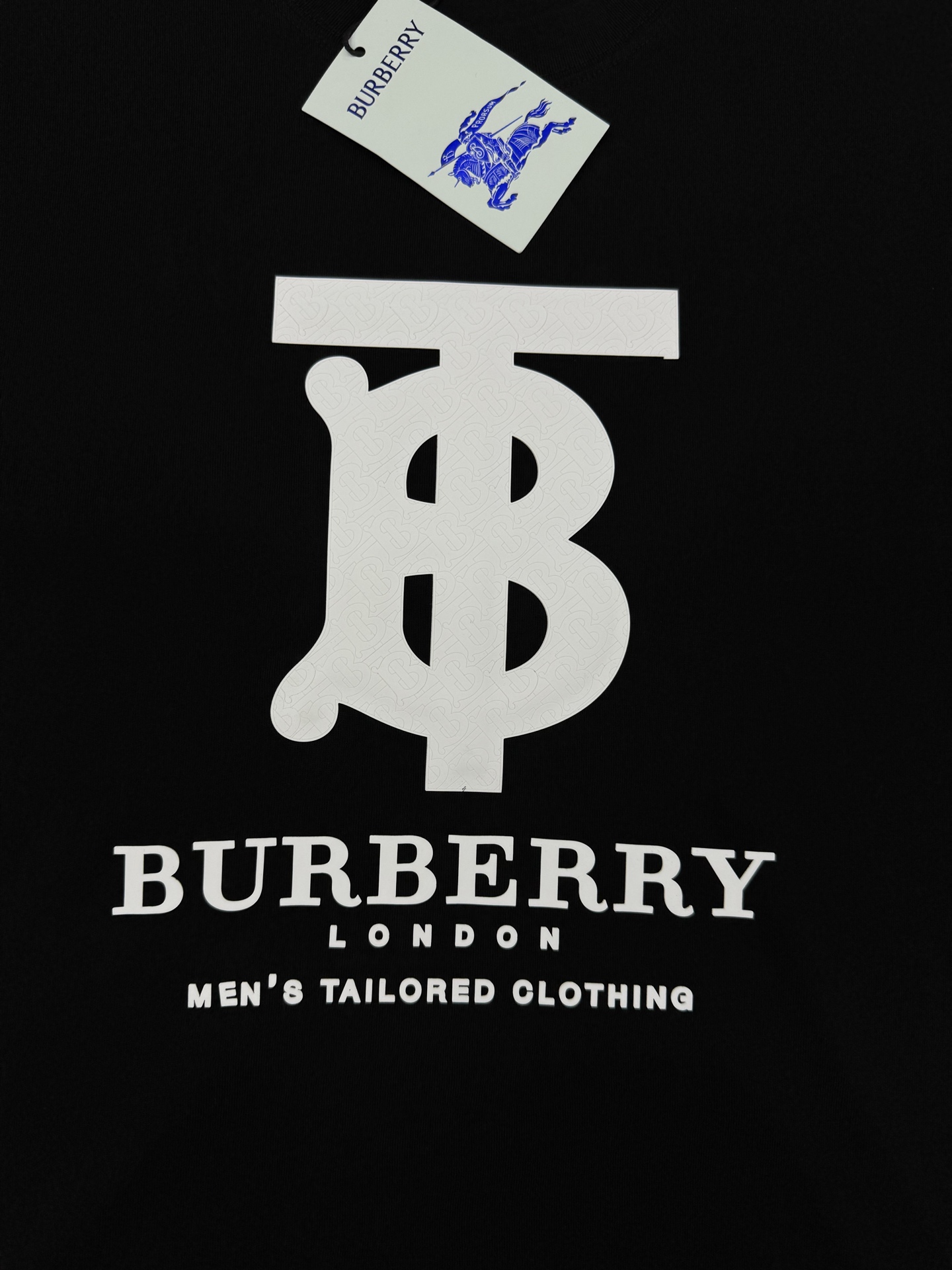 BBR*burberr*巴宝莉25s新款潮牌T恤.宽松版型男女同款！经典TB造型.搭配巴宝莉字母设计.立