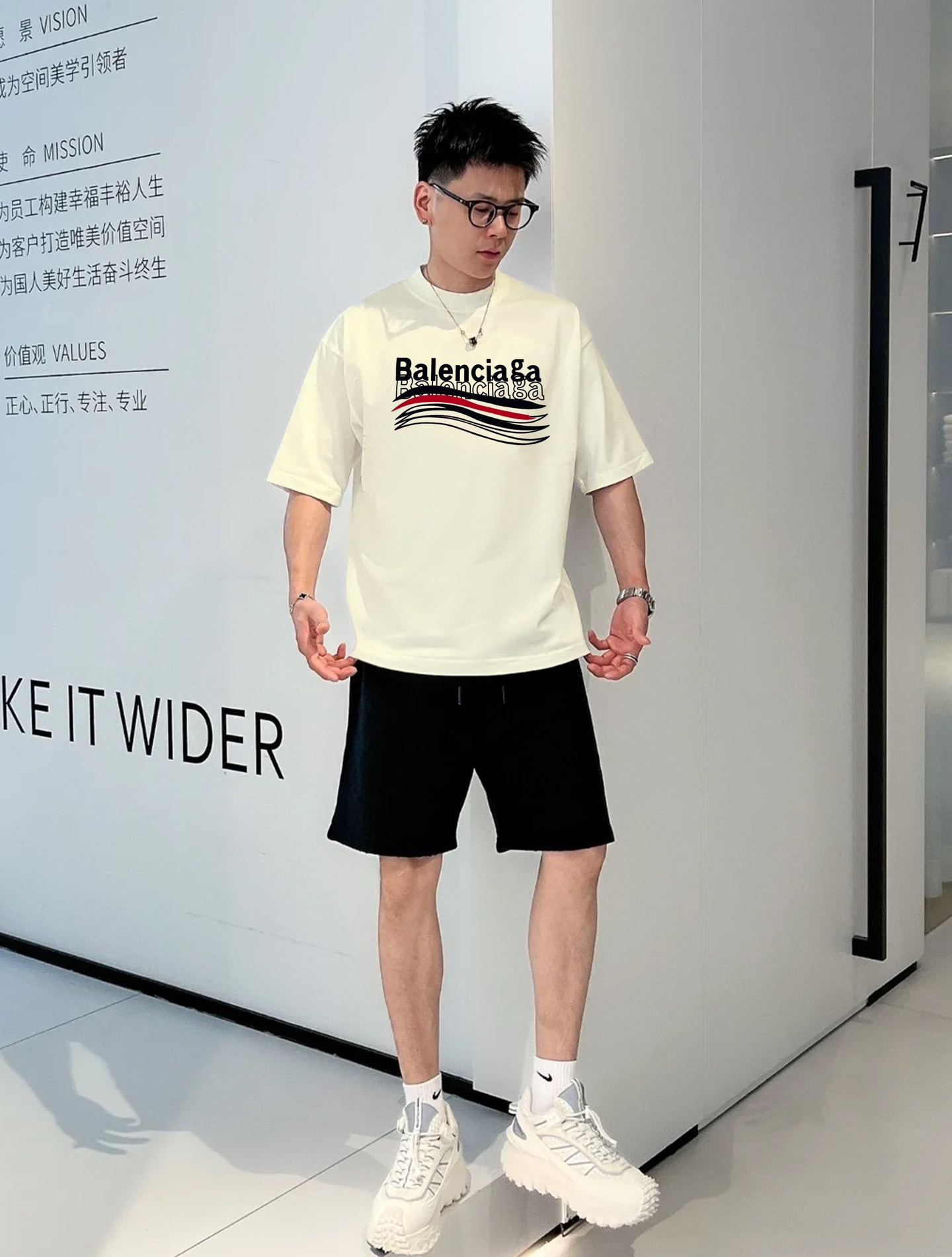 Balenciag*巴黎家25s新款可乐logoT恤.男女同款！高温烫画工艺.色彩丰富有质感！os版型真