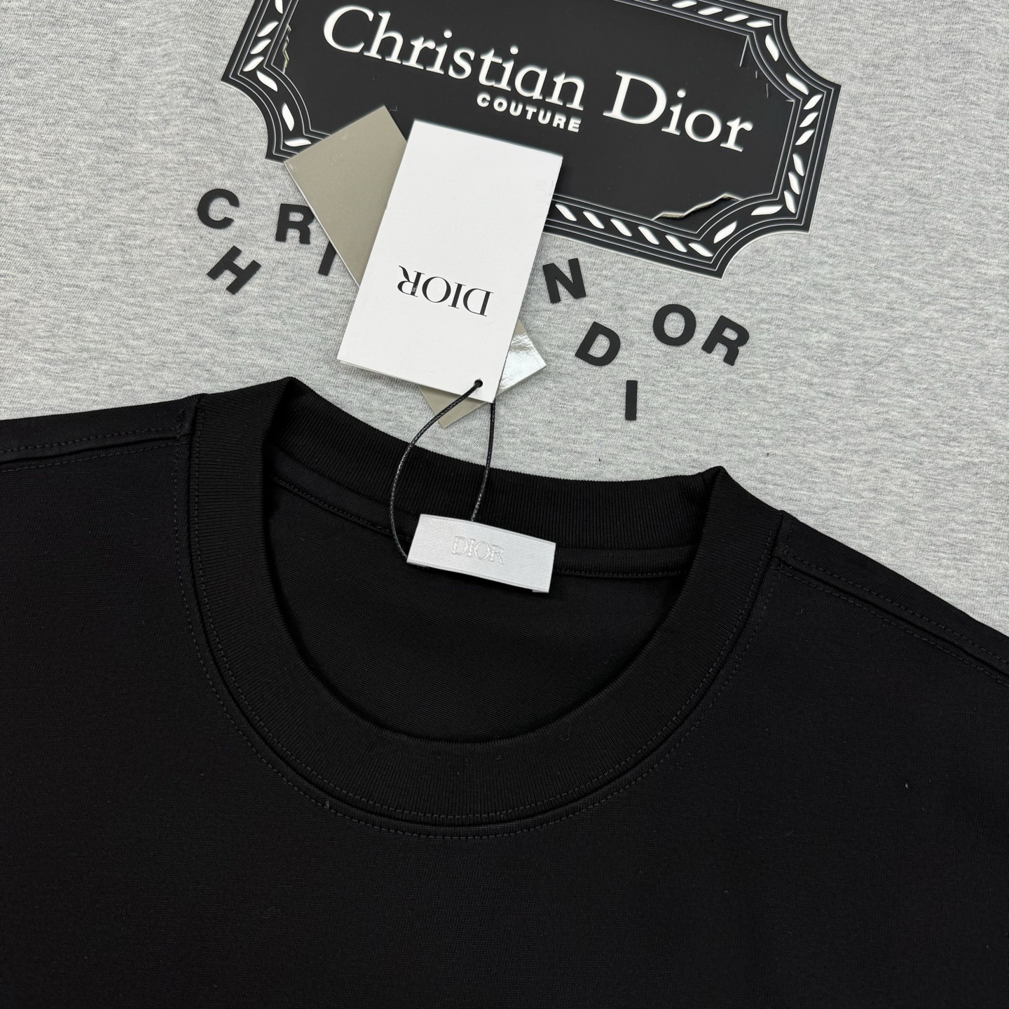 Dior*迪奥25s新款潮牌T恤.男女同款！经典刀片字母造型.立体烫画工艺.凸凹感视觉感受超前！悬垂感强