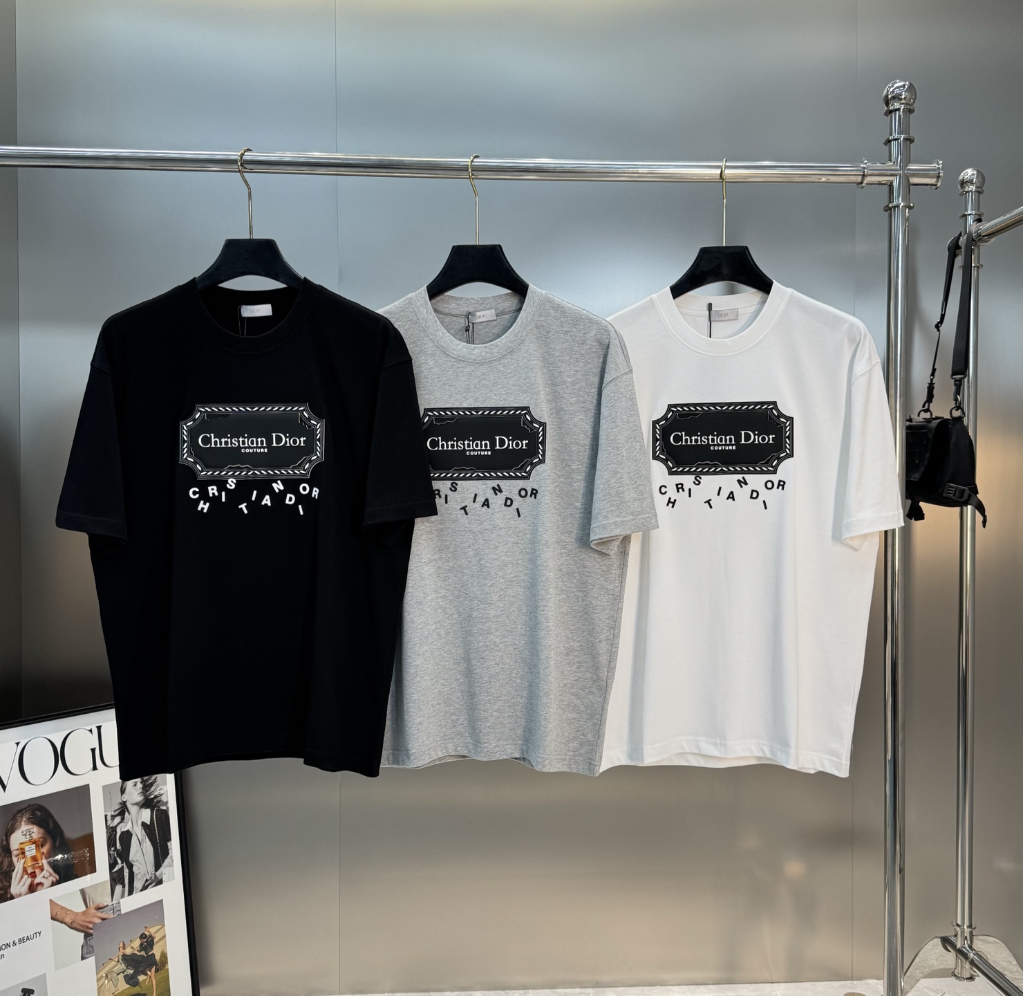 Dior*迪奥25s新款潮牌T恤.男女同款！经典刀片字母造型.立体烫画工艺.凸凹感视觉感受超前！悬垂感强