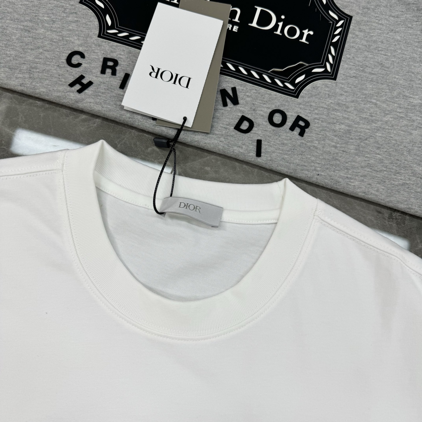 Dior*迪奥25s新款潮牌T恤.男女同款！经典刀片字母造型.立体烫画工艺.凸凹感视觉感受超前！悬垂感强
