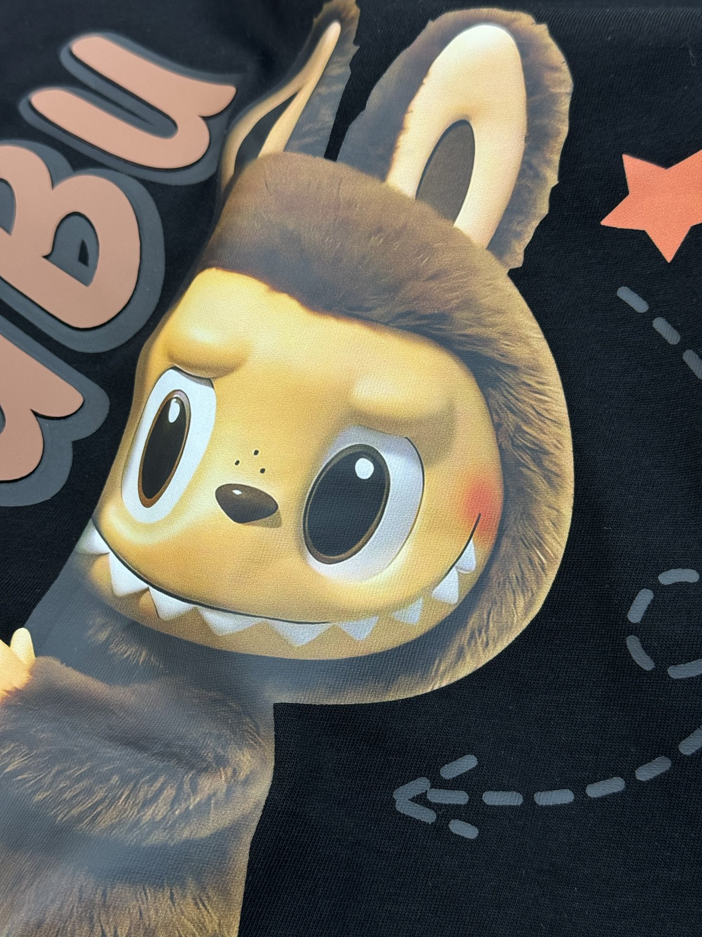 LABUBU 卡通印花‼️短袖T恤.男女同款.采用230克新疆棉冰感索罗娜面料，通过索罗娜科技处理 在夏