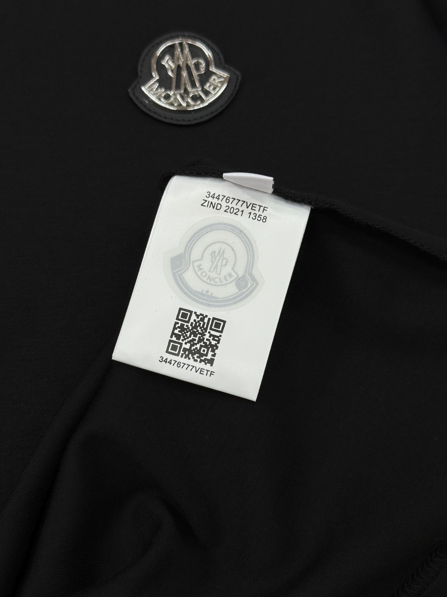 Moncle*蒙口25s新款莫代尔T恤.基础款推荐！胸口定制品牌图形logo皮牌.绣字经典小帽子绣花.质