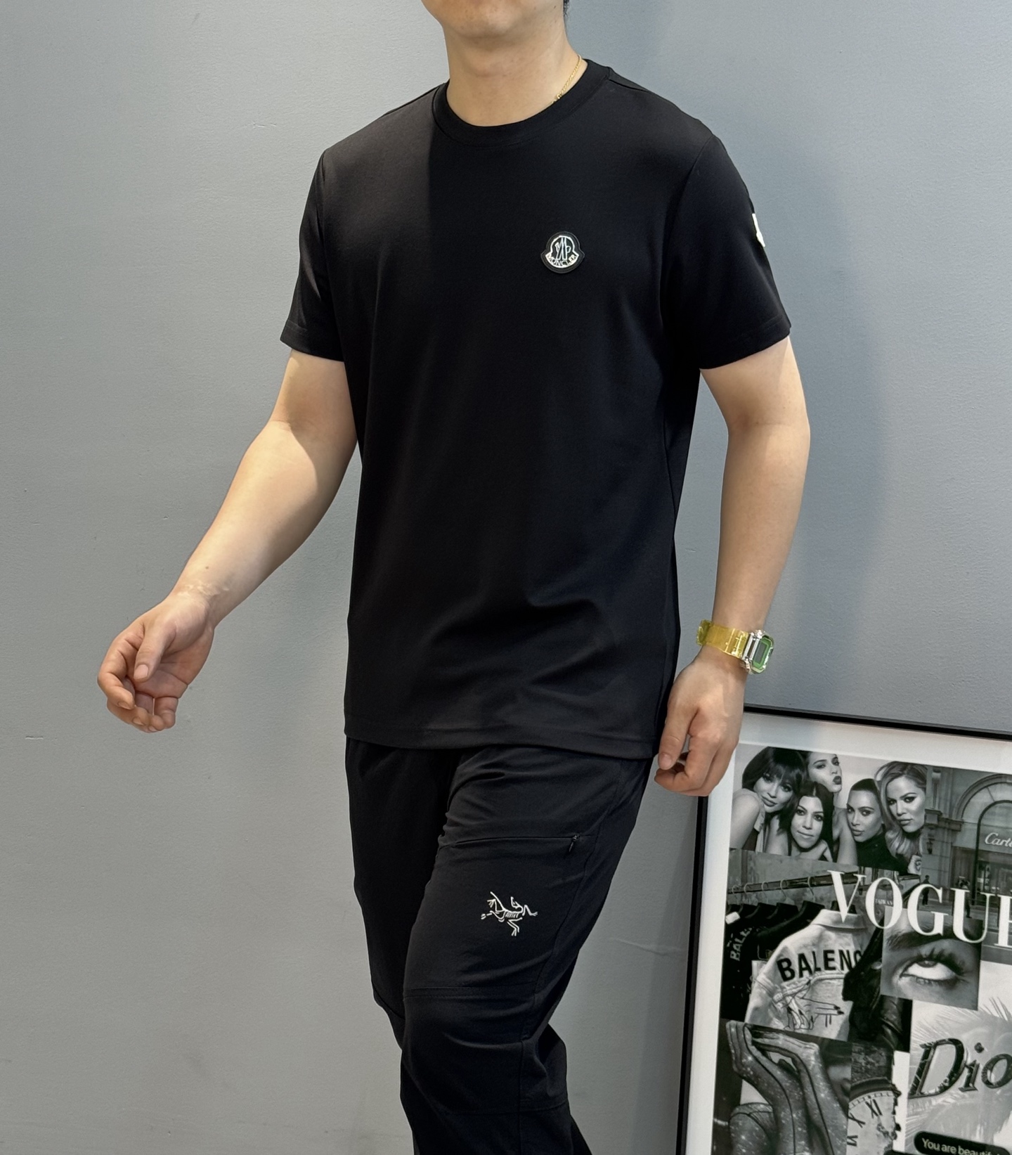 Moncle*蒙口25s新款莫代尔T恤.基础款推荐！胸口定制品牌图形logo皮牌.绣字经典小帽子绣花.质