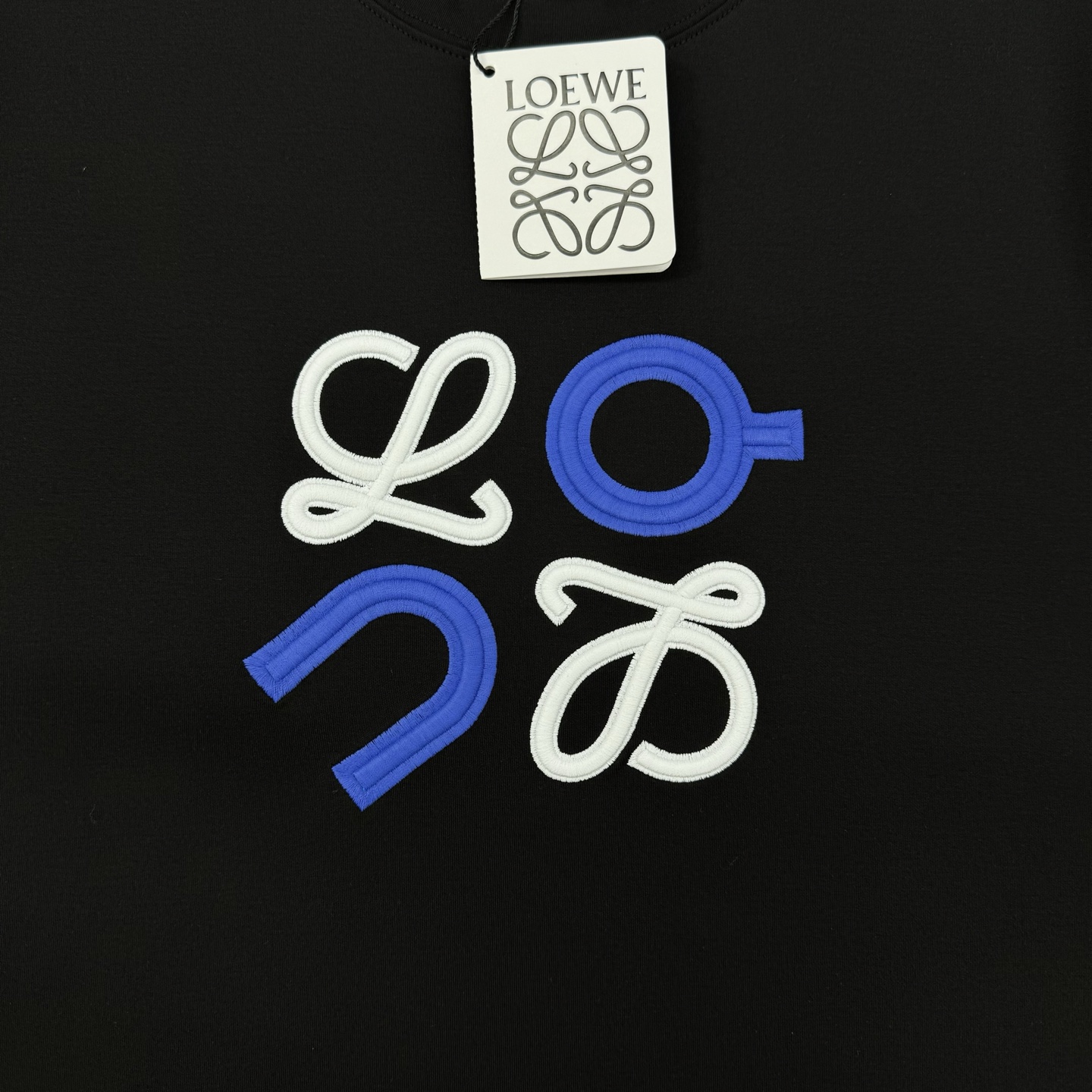 Loewe罗意威莫代尔新款T恤.原单品质！最新品牌标志性logo刺绣造型工艺.无可挑剔！简单高级.日常服