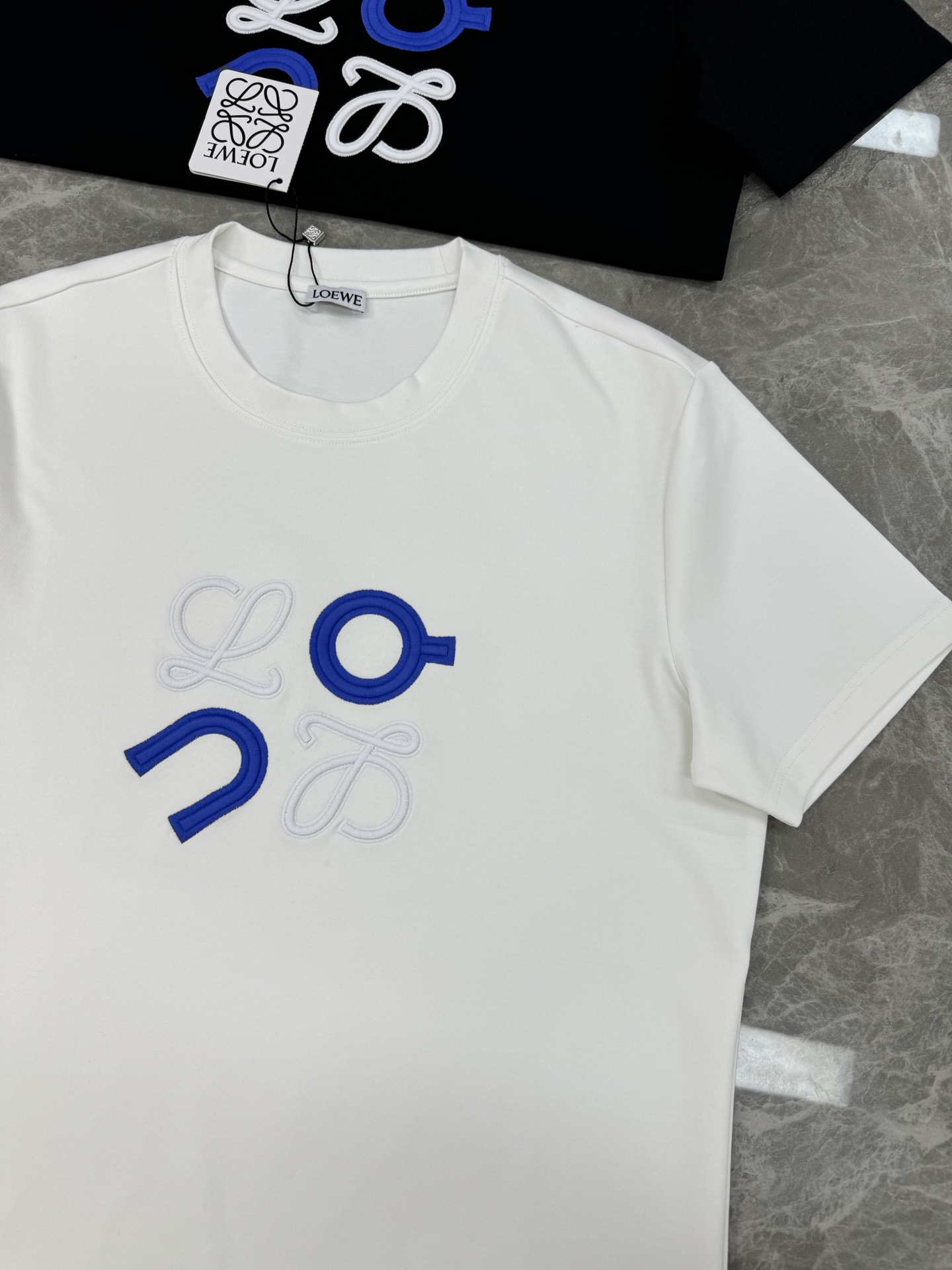 Loewe罗意威莫代尔新款T恤.原单品质！最新品牌标志性logo刺绣造型工艺.无可挑剔！简单高级.日常服