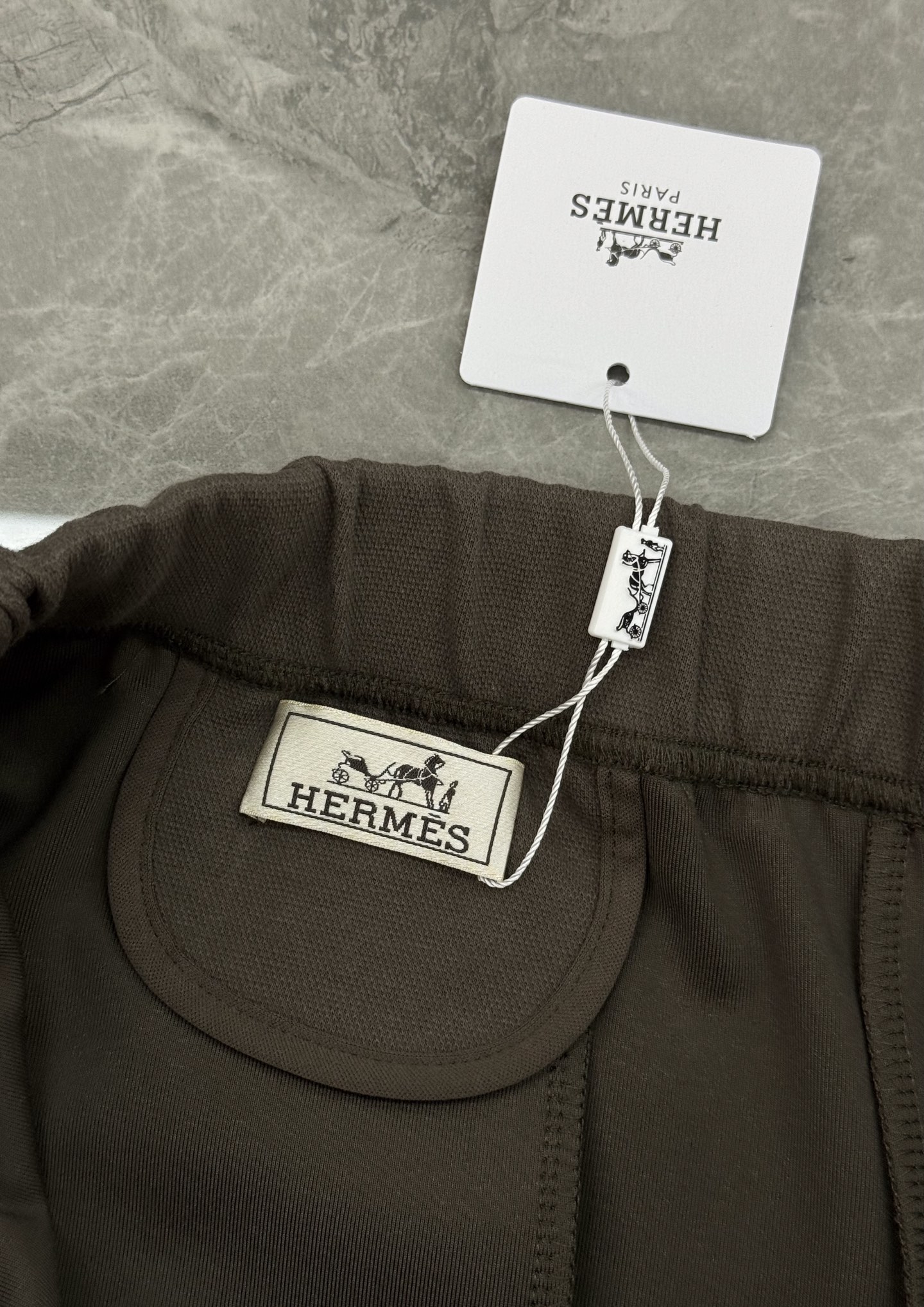 HERMES 25s Casual Tencel Set: Unisex Sportswear with H Leather Logo 10 i1755845202943 1084 0 11