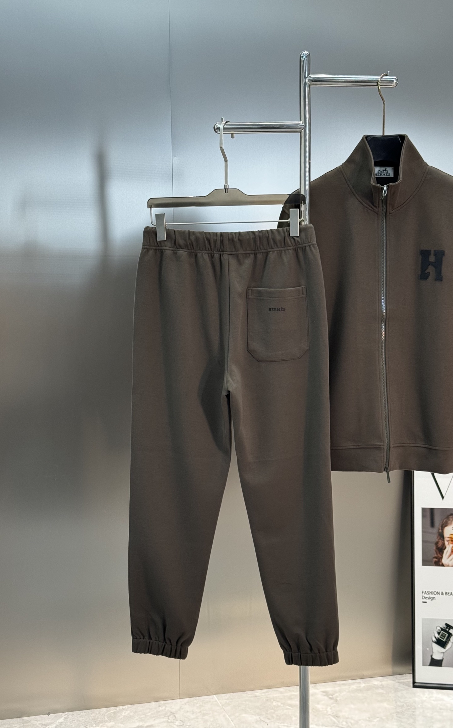 HERMES 25s Casual Tencel Set: Unisex Sportswear with H Leather Logo 7 i1755845204412 9272 0 8