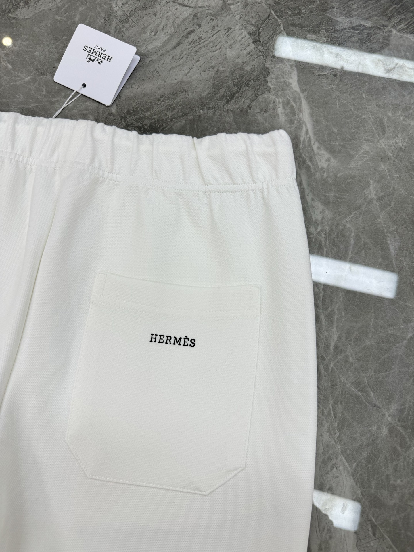 HERMES 25S New Casual Tencel Suit: Unisex Sportswear with H Leather Logo 8 i1755845254693 5266 0 10