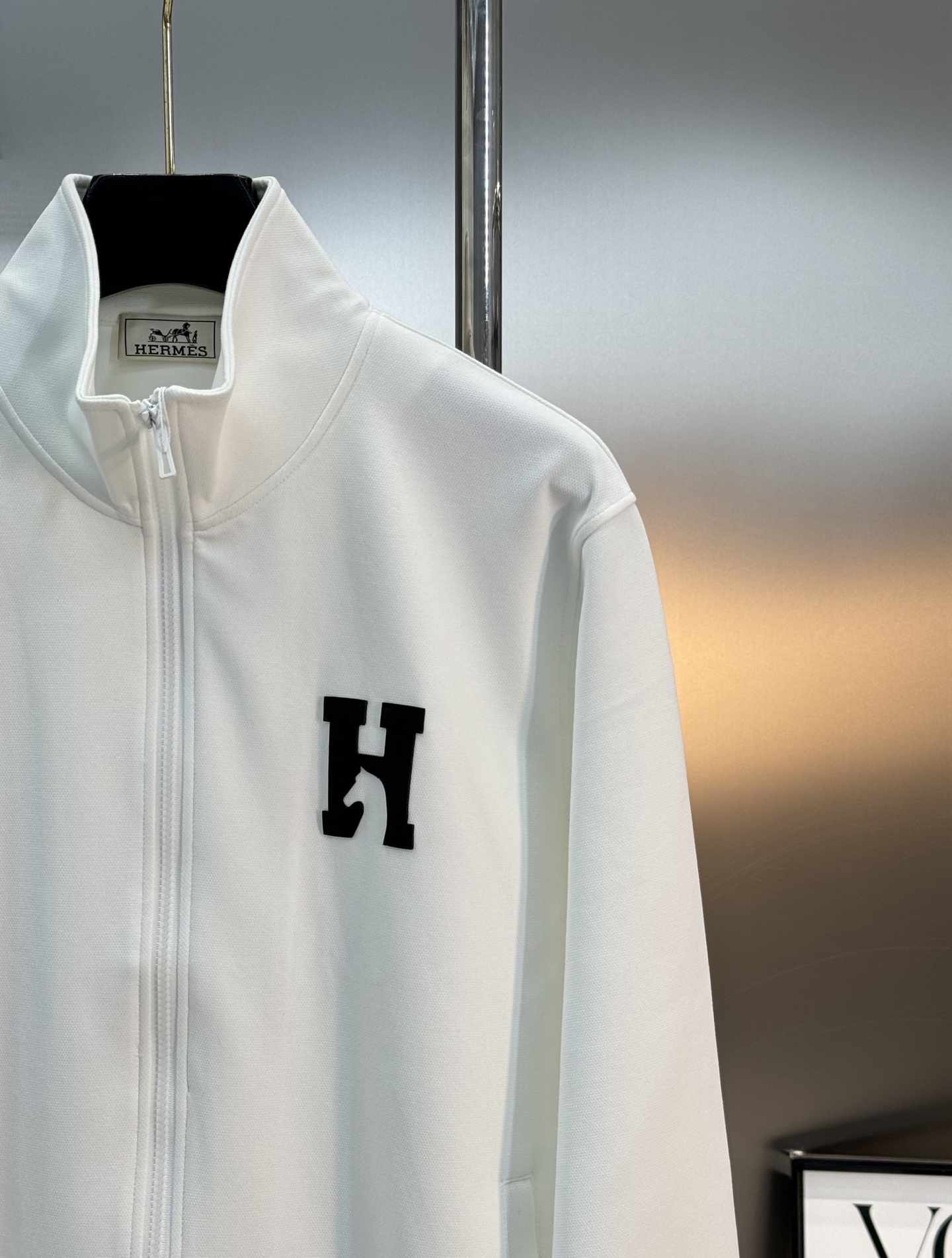 HERMES 25s Casual Tencel Set: Unisex Sportswear with Leather H Logo 6 i1755845266567 3405 0 5