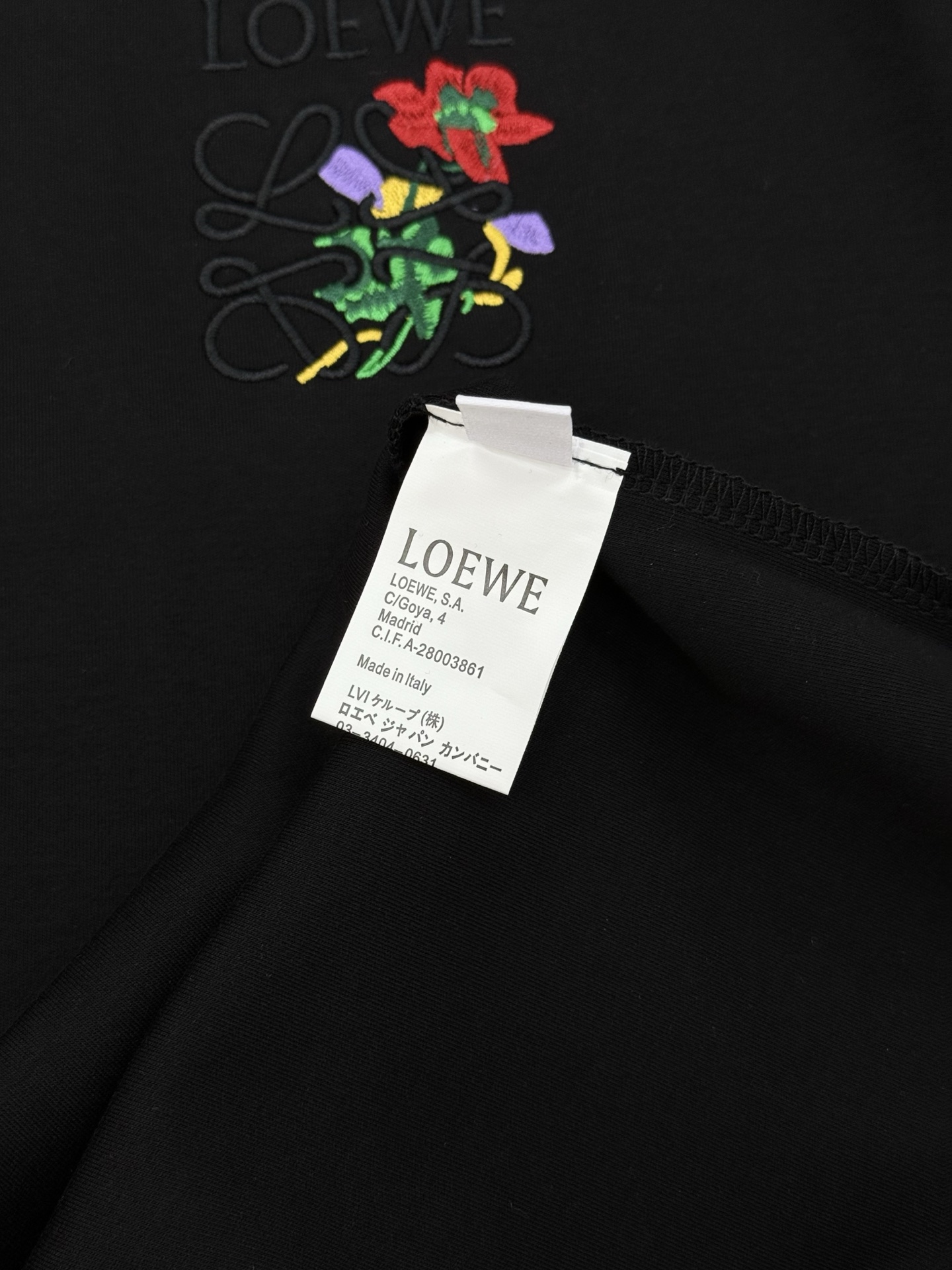 LOEW*E罗意威25s新品莫代尔T恤.原单推荐！新色系.新款绣花品牌图形.简单高级.辨识度颇具鲜明.即