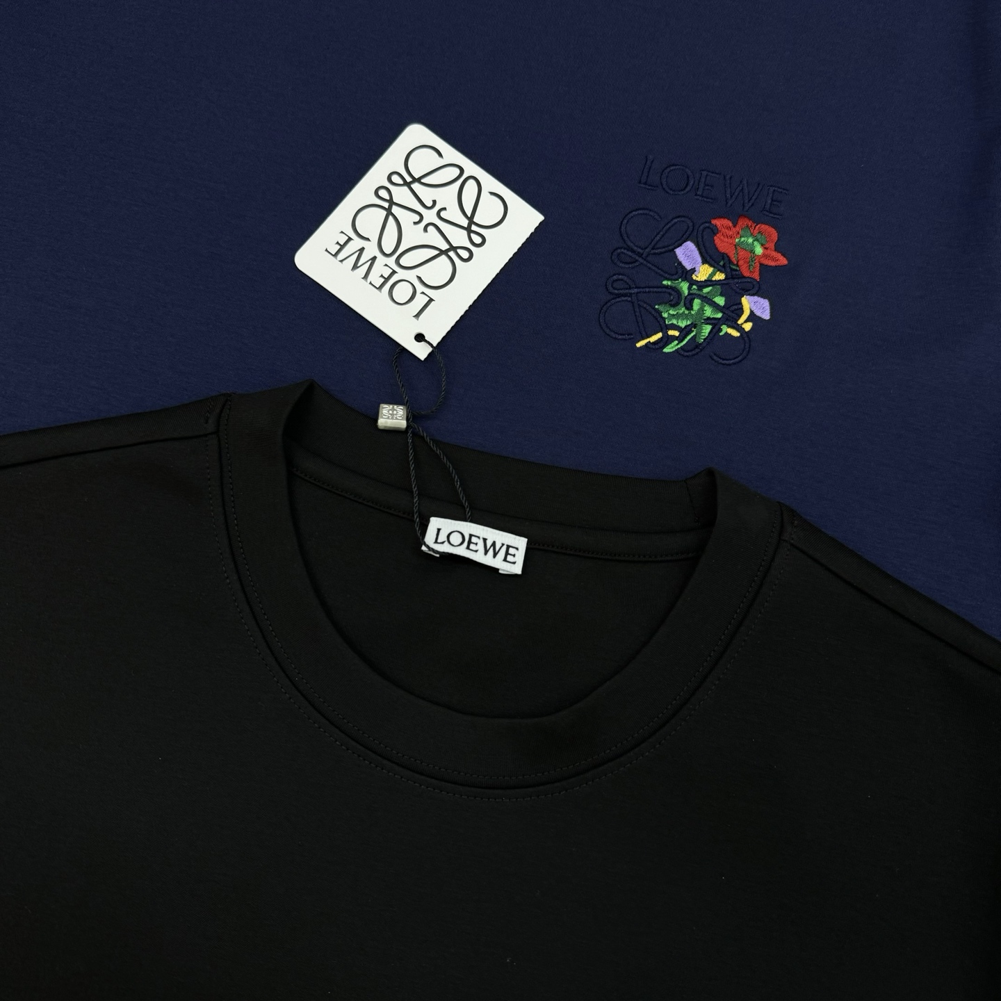 LOEW*E罗意威25s新品莫代尔T恤.原单推荐！新色系.新款绣花品牌图形.简单高级.辨识度颇具鲜明.即