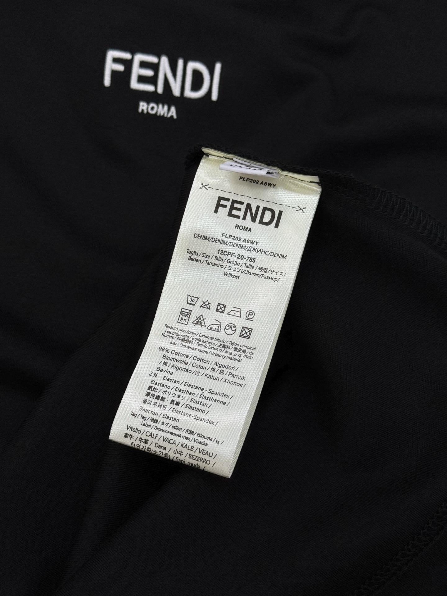 FENDI芬迪25s新品莫代尔T恤.领口订织设计.搭载fendi-LOGO.胸前刺绣🪡工艺呈现芬迪品牌形