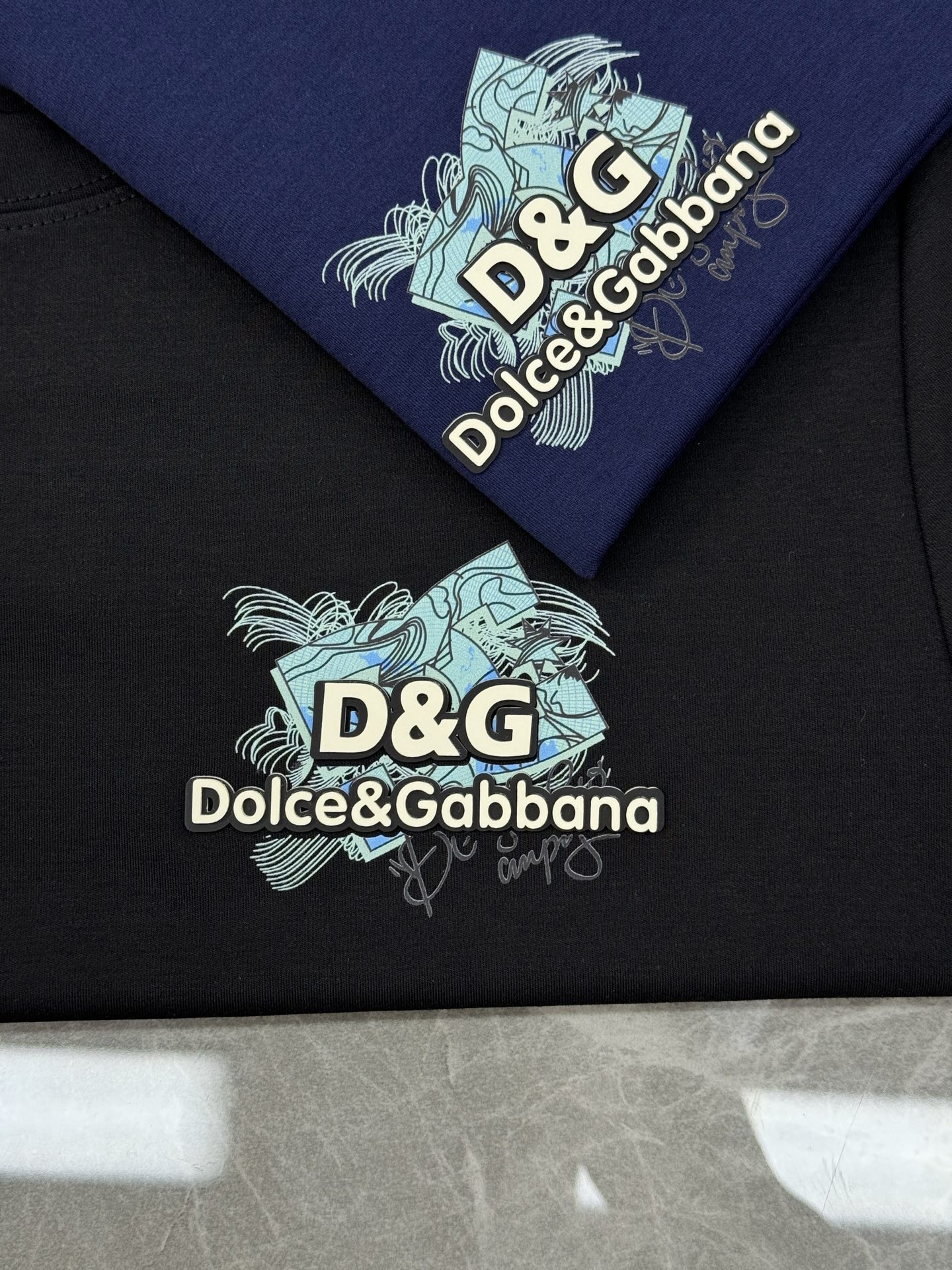 D&G*杜嘉班纳25s新品男士莫代尔圆领短袖.经典基础款推荐！优选300g莫代尔棉.婴儿的触碰感觉，入手