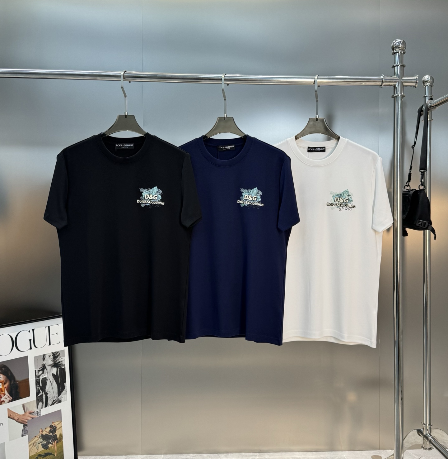 D&G*杜嘉班纳25s新品男士莫代尔圆领短袖.经典基础款推荐！优选300g莫代尔棉.婴儿的触碰感觉，入手