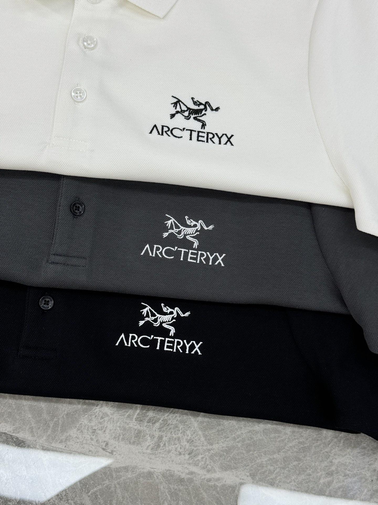 ARC'TERYX始祖-鸟2025新款网眼珠地POLO衫！手感厚实有品质！经典款热卖单品！胸前注入标志性