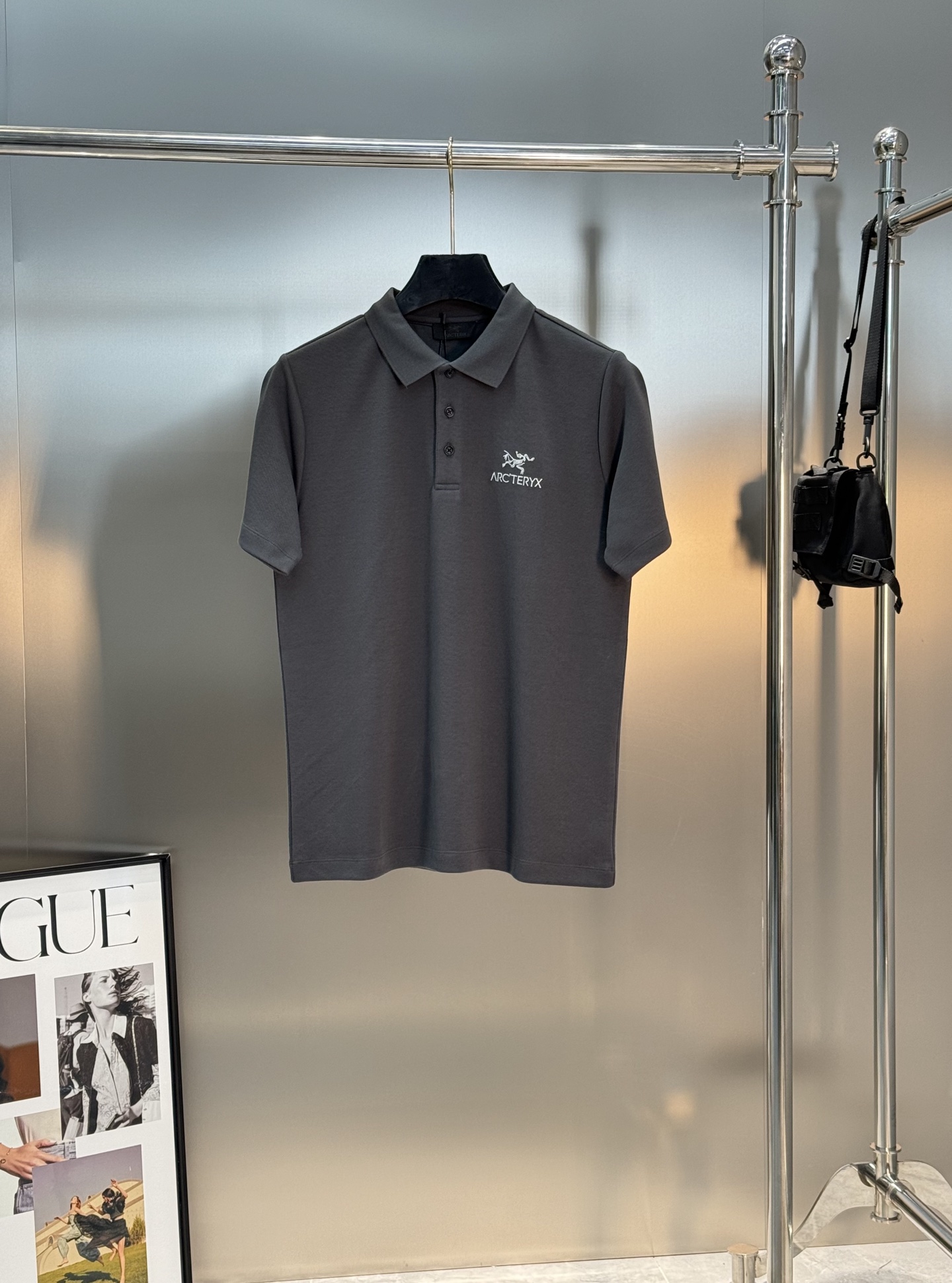 ARC'TERYX始祖-鸟2025新款网眼珠地POLO衫！手感厚实有品质！经典款热卖单品！胸前注入标志性