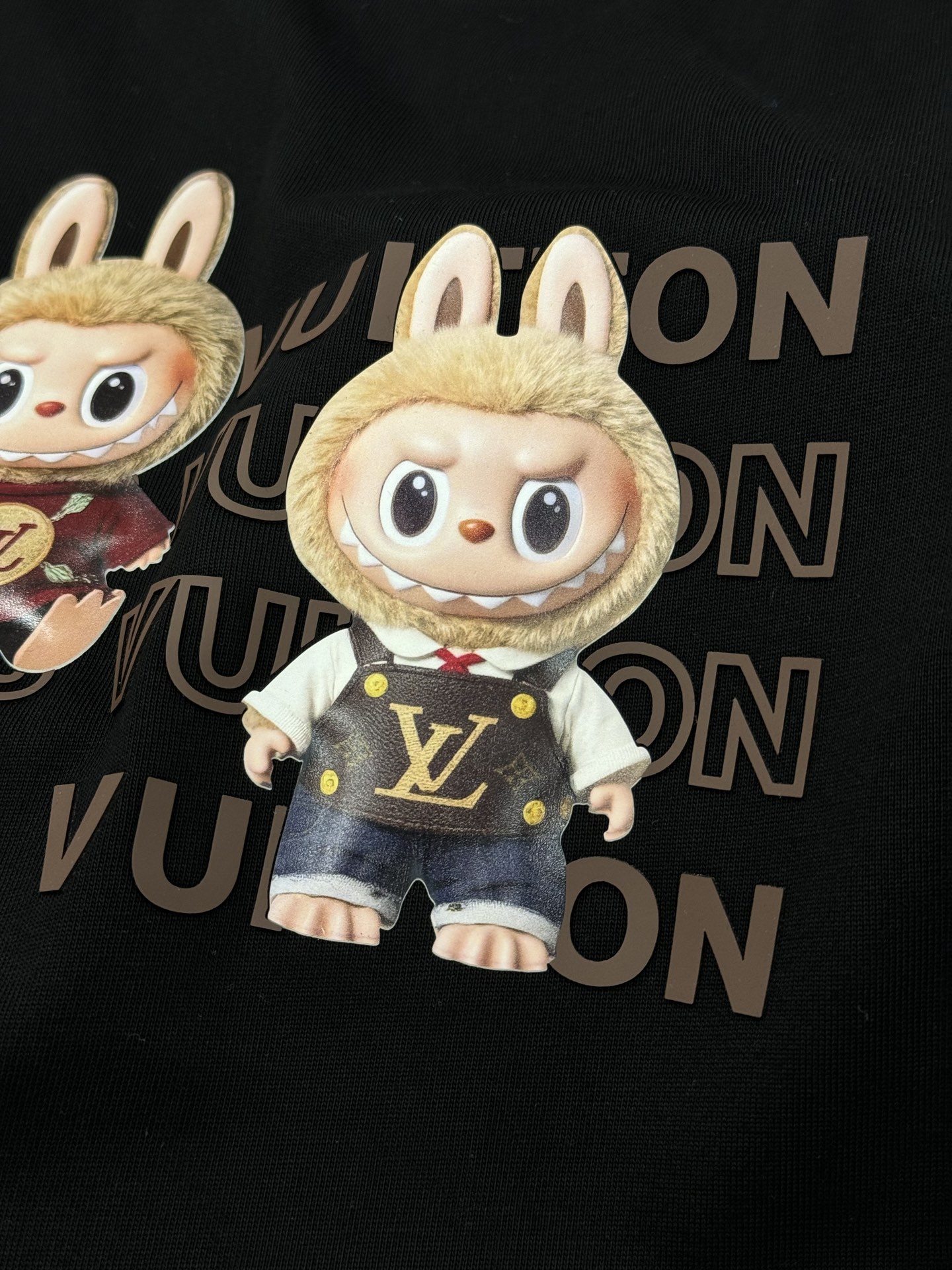 LABUBU 卡通印花‼️驴牌*新品短袖T恤.男女同款！采用280克新疆棉冰感索罗娜面料，通过索罗娜科技