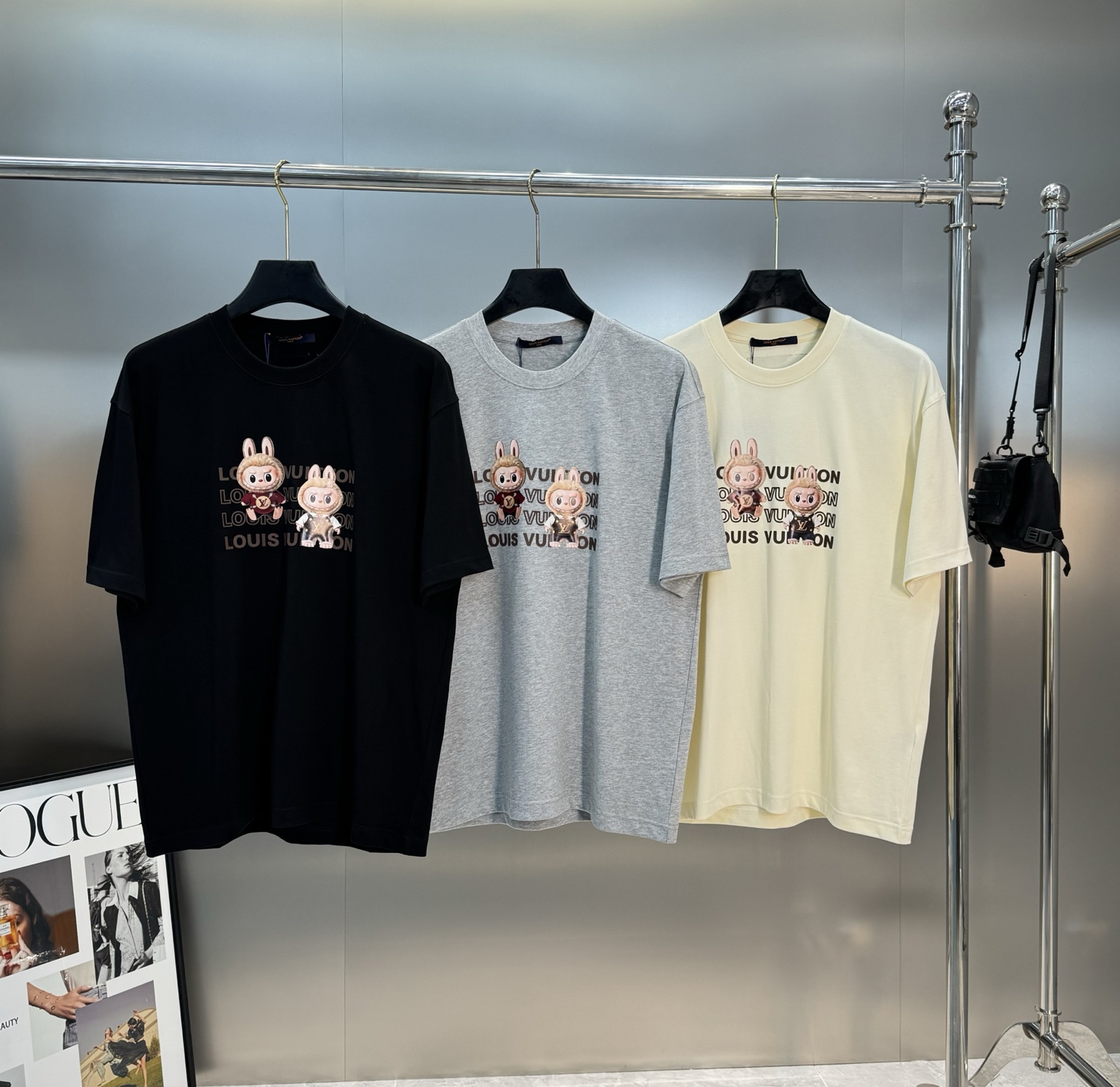 LABUBU 卡通印花‼️驴牌*新品短袖T恤.男女同款！采用280克新疆棉冰感索罗娜面料，通过索罗娜科技