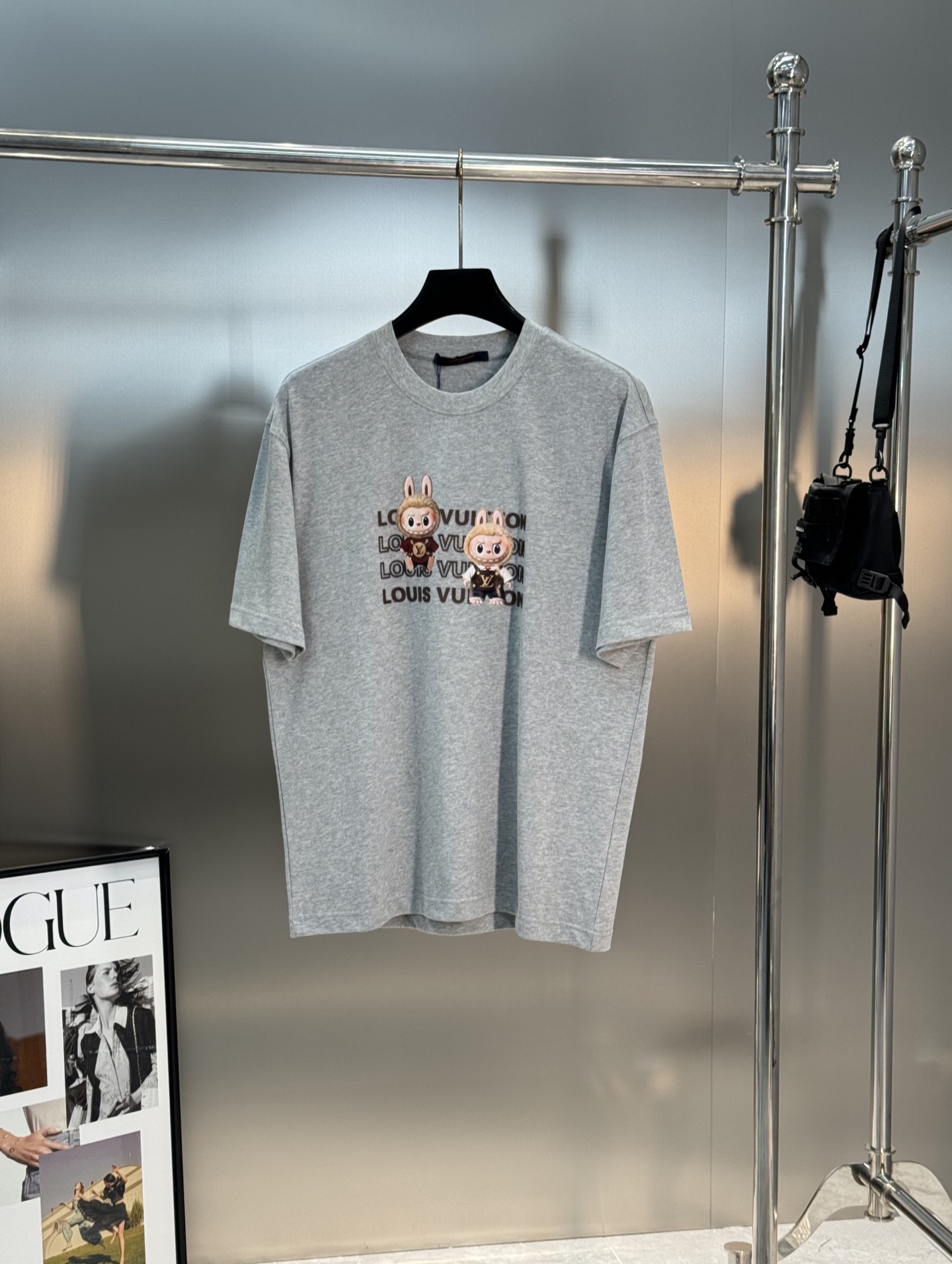 LABUBU 卡通印花‼️驴牌*新品短袖T恤.男女同款！采用280克新疆棉冰感索罗娜面料，通过索罗娜科技