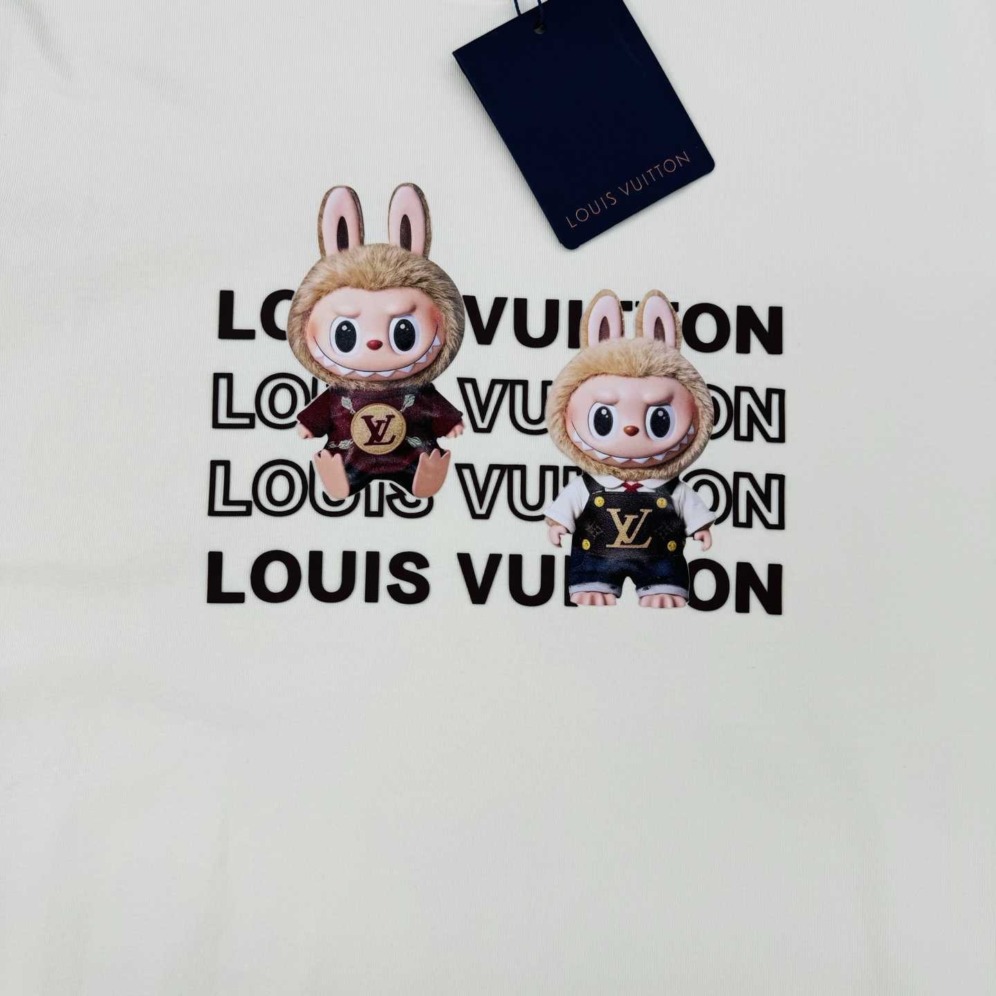 LABUBU 卡通印花‼️驴牌*新品短袖T恤.男女同款！采用280克新疆棉冰感索罗娜面料，通过索罗娜科技