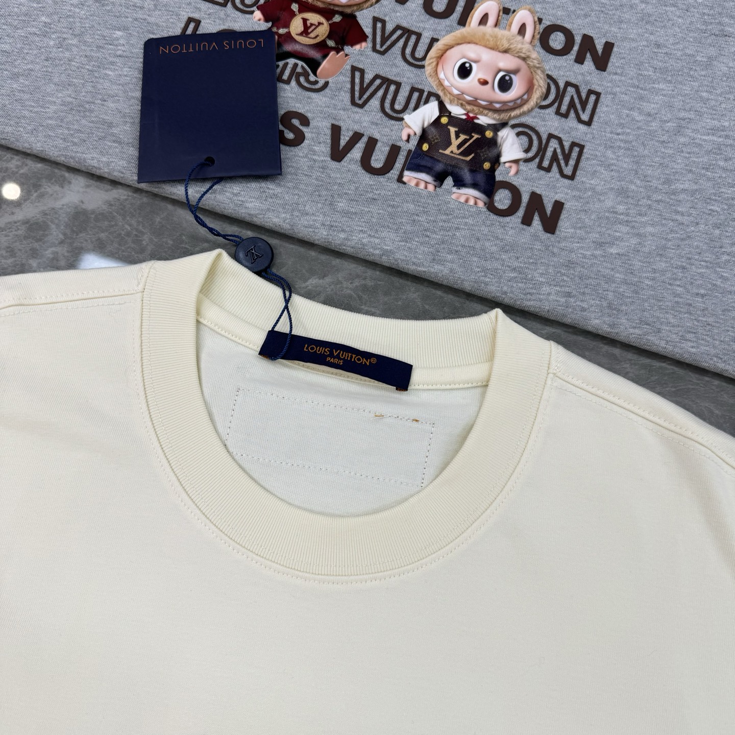 LABUBU 卡通印花‼️驴牌*新品短袖T恤.男女同款！采用280克新疆棉冰感索罗娜面料，通过索罗娜科技