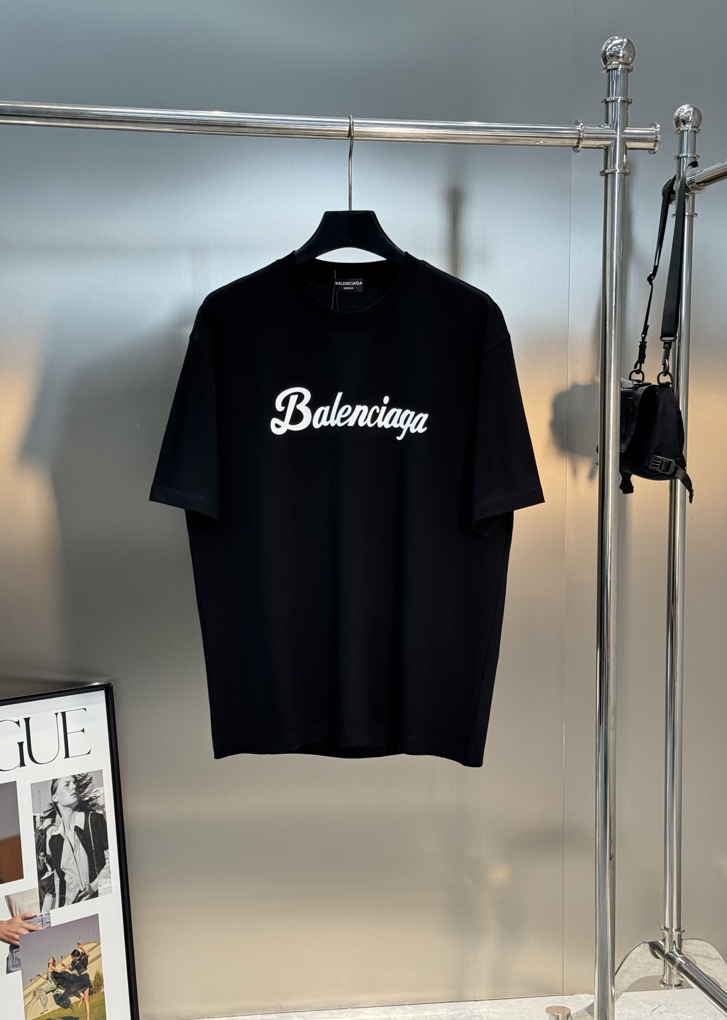 Balenciag*巴黎家25s新款T恤.干净清爽款❤️男女同款！os版型真的很迷人.品牌图形字母烫画设