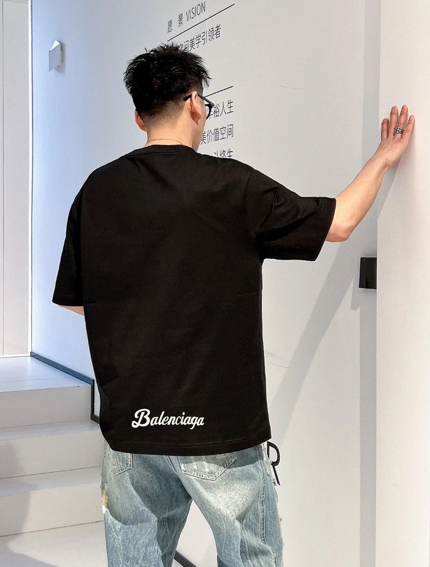 Balenciag*巴黎家25s新款T恤.干净清爽款❤️男女同款！os版型真的很迷人.品牌图形字母烫画设