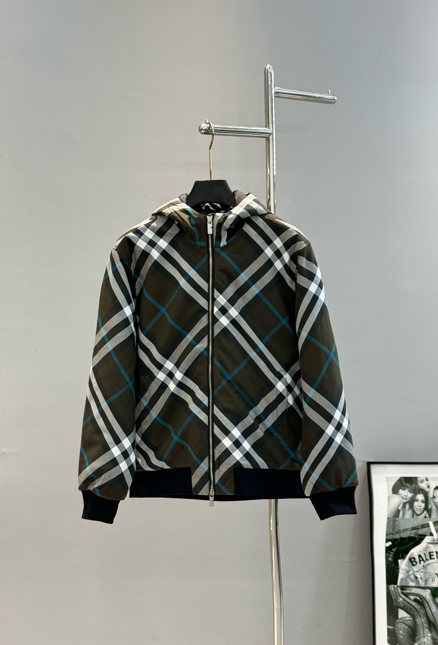 BBR*巴宝莉25s秋冬新品棉服外套！小红书同步.连帽款式.经典格子著称.原版开发1：1还原。精湛的菱形