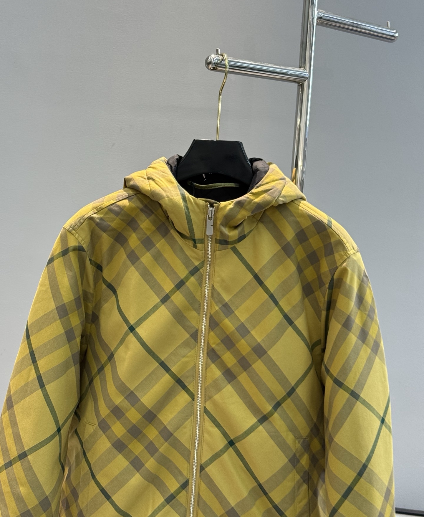 BBR*巴宝莉25s秋冬新品棉服外套！小红书同步.连帽款式.经典格子著称.原版开发1：1还原。精湛的菱形