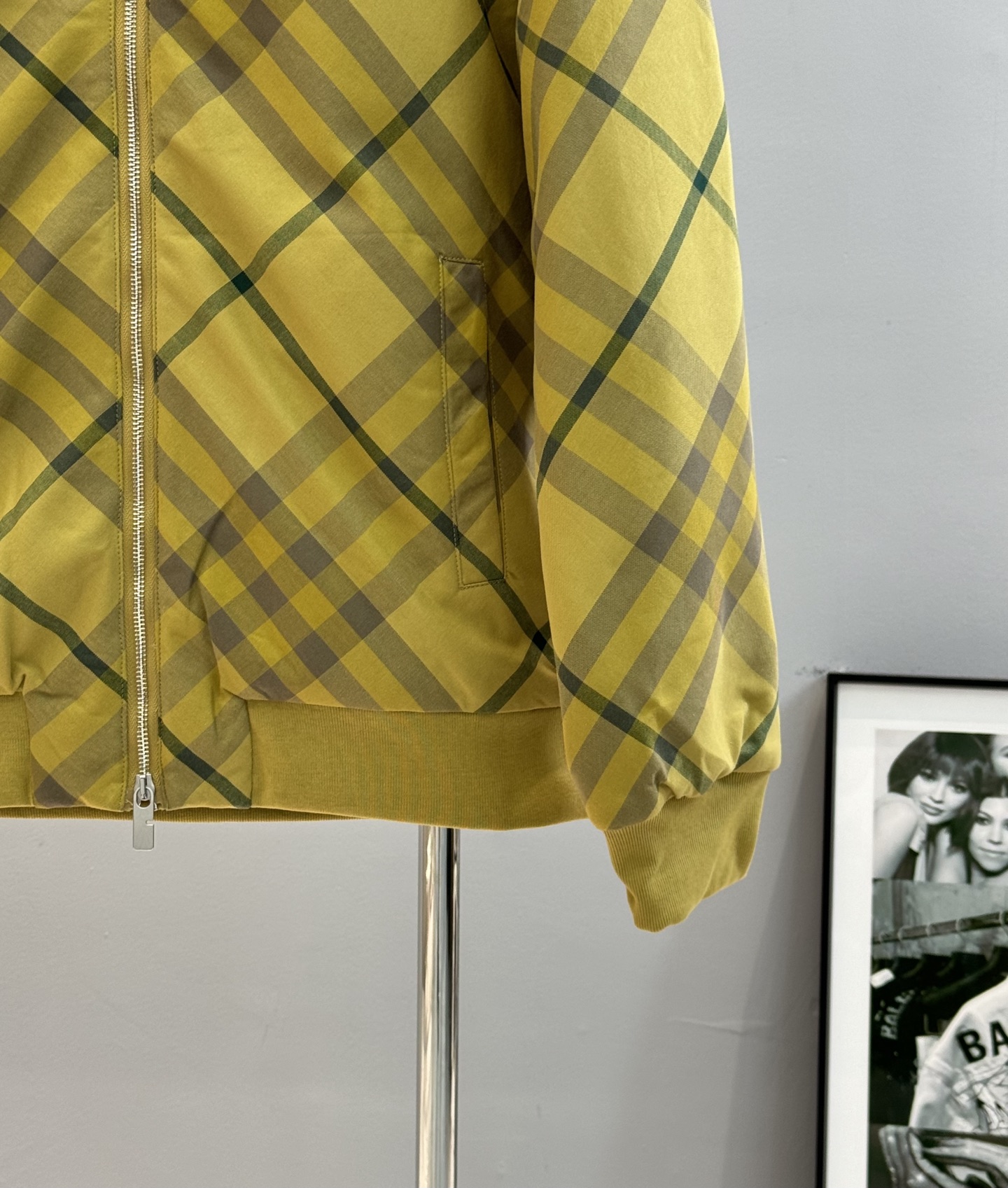 BBR*巴宝莉25s秋冬新品棉服外套！小红书同步.连帽款式.经典格子著称.原版开发1：1还原。精湛的菱形