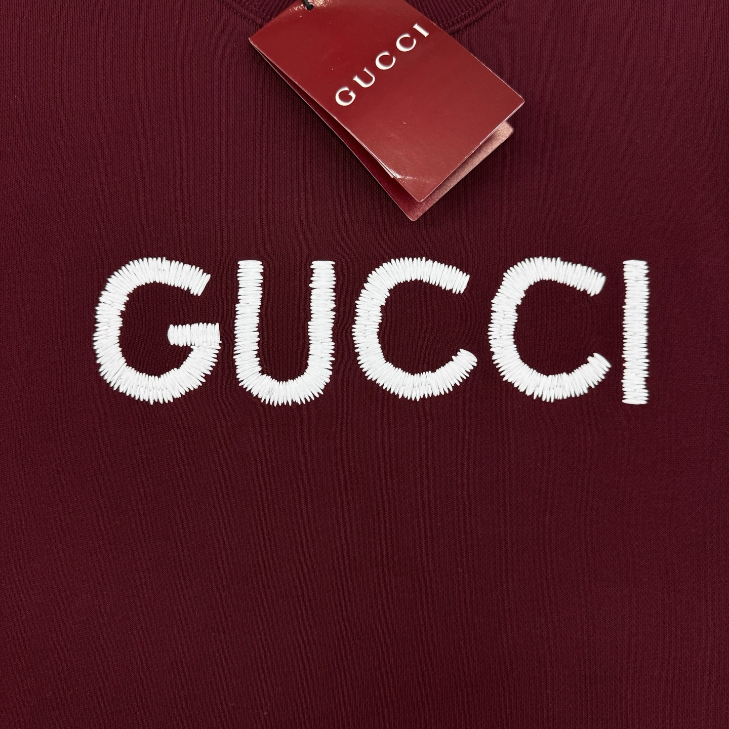 GUCC*古齐25新款圆领卫衣.情侣款推荐！经典品牌字母gucci绣花工艺.演绎出无与伦比的实力和品味！