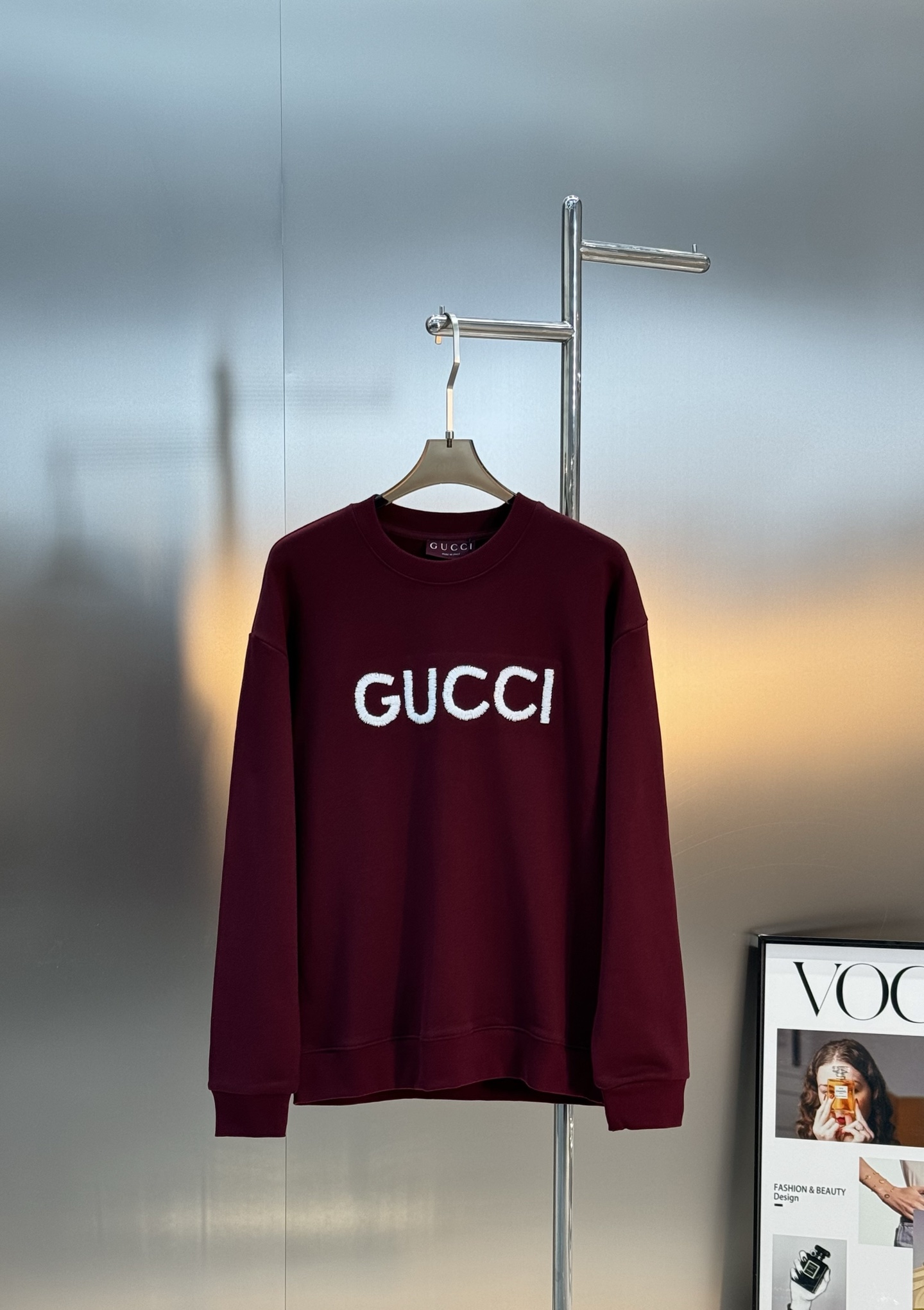 GUCC*古齐25新款圆领卫衣.情侣款推荐！经典品牌字母gucci绣花工艺.演绎出无与伦比的实力和品味！