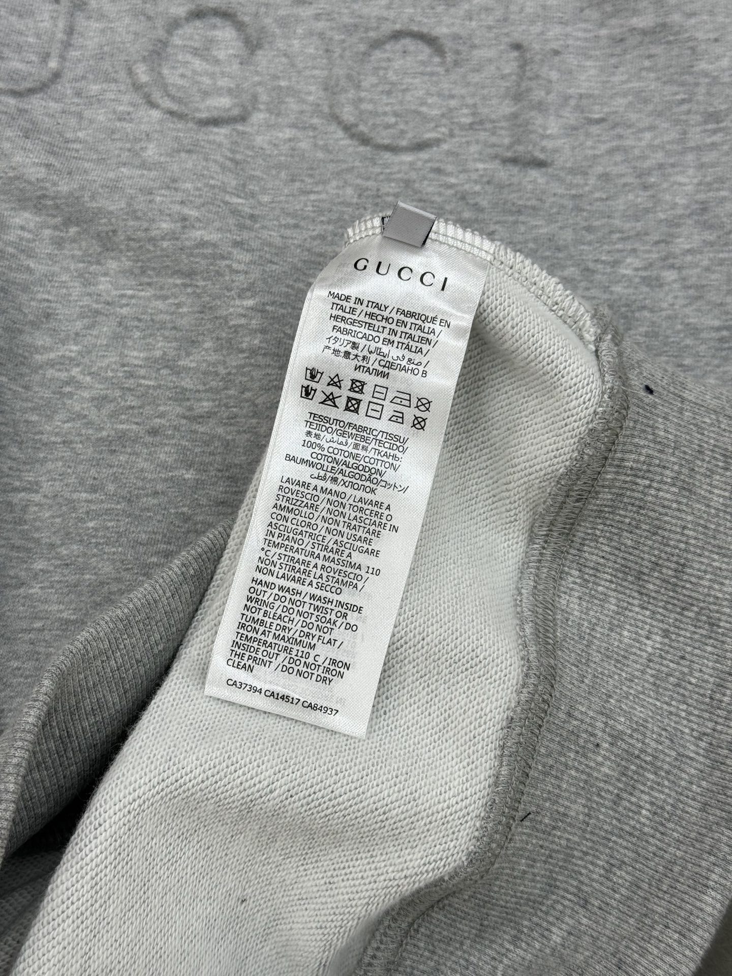 Gucci古奇25s秋冬新款圆领卫衣.新款推荐～优选380g卫衣棉质饱满柔软亲肤，情侣款首选！干净色色彩