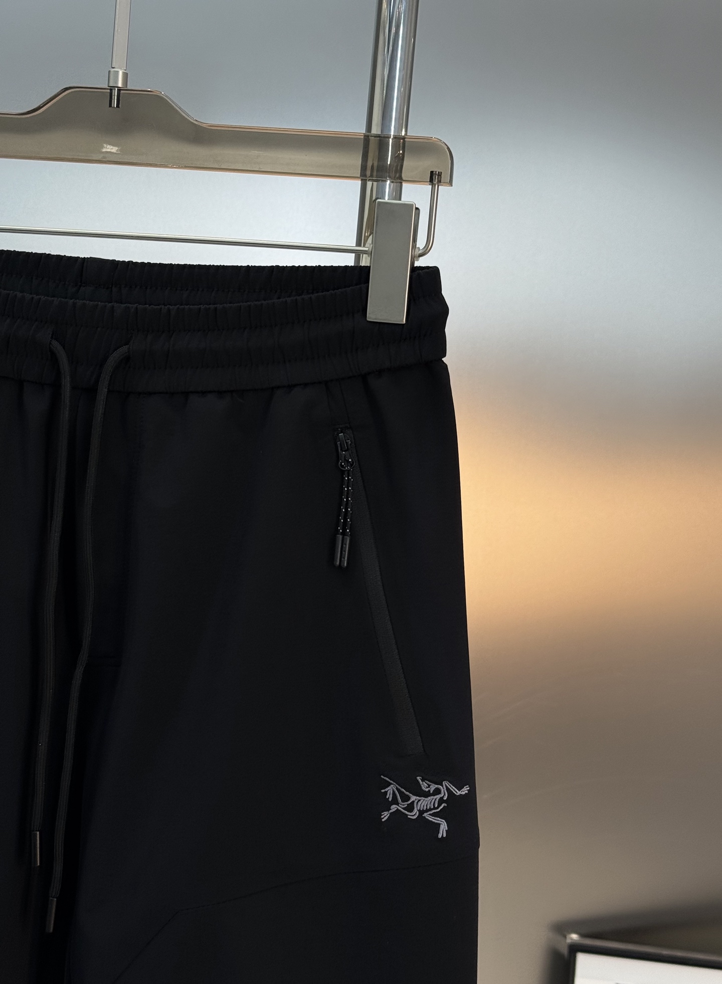 ARC'TERY*始祖-鸟25s新品男士户外运动休闲裤！！刺绣🪡工艺高端品质原单推荐！无比经典，客供防水