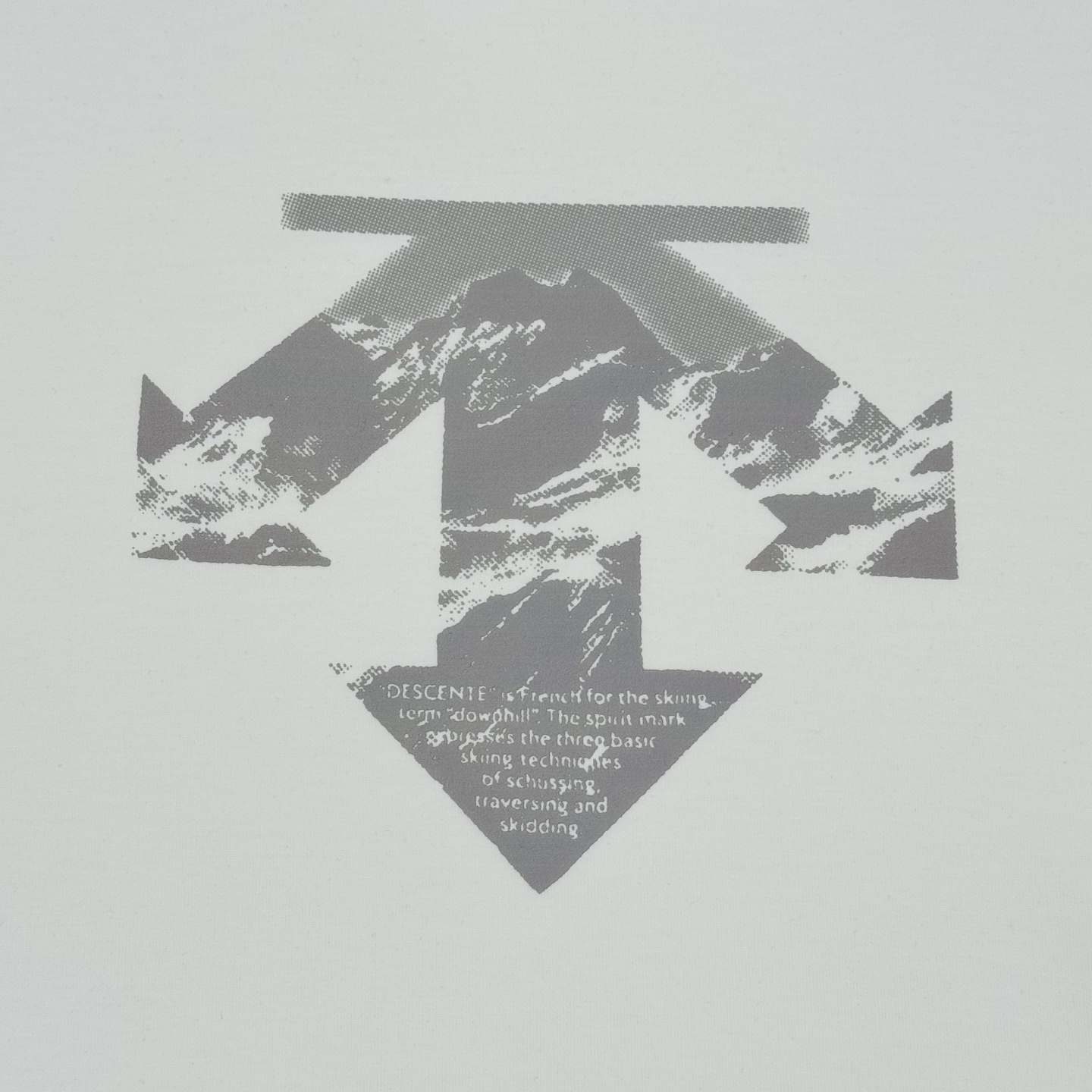 DESCENTE迪桑特 25s新品连帽卫衣.运动休闲随意搭配.采用2025新款天丝面料，亲肤舒适.抗皱不