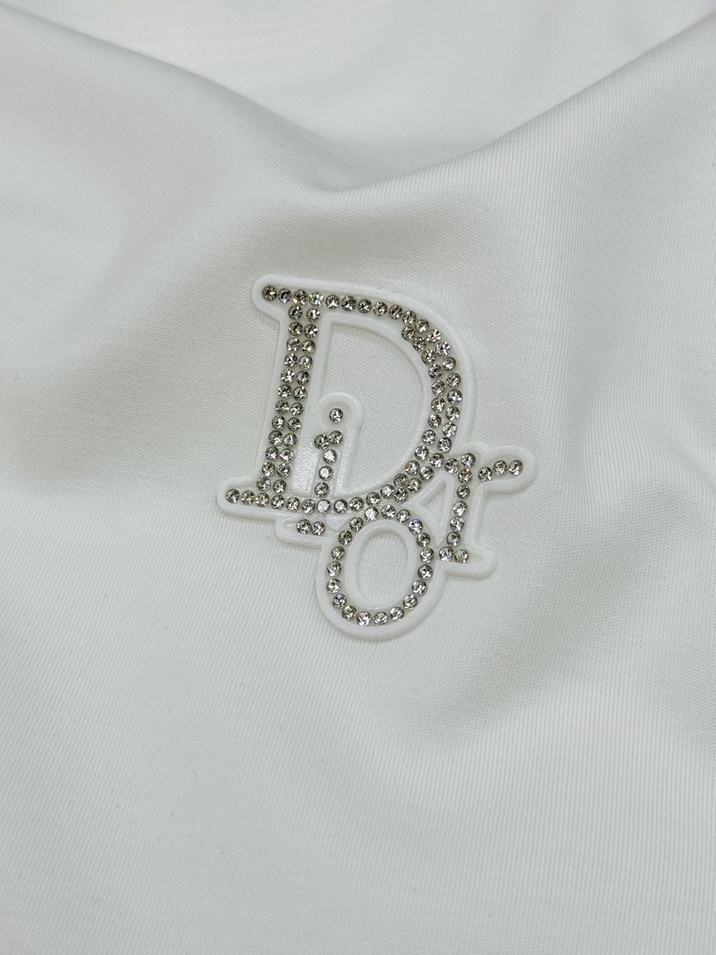 Dio*r迪-奥25s新款莫代尔T恤.基础款推荐！高级3D立体经典dior字母标识.精致立体.高感满满～