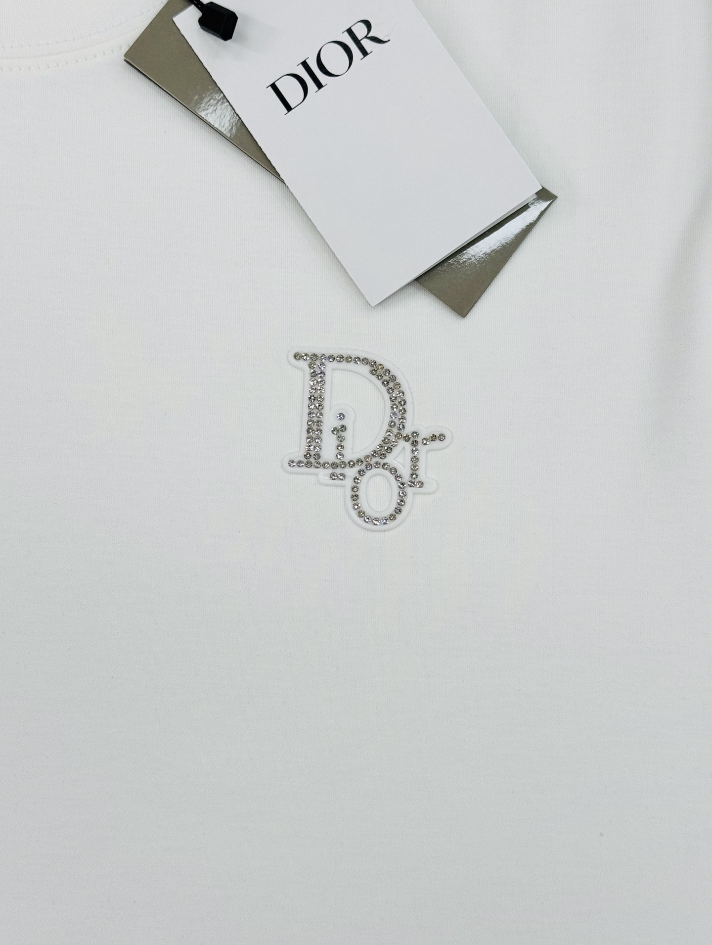 Dio*r迪-奥25s新款莫代尔T恤.基础款推荐！高级3D立体经典dior字母标识.精致立体.高感满满～