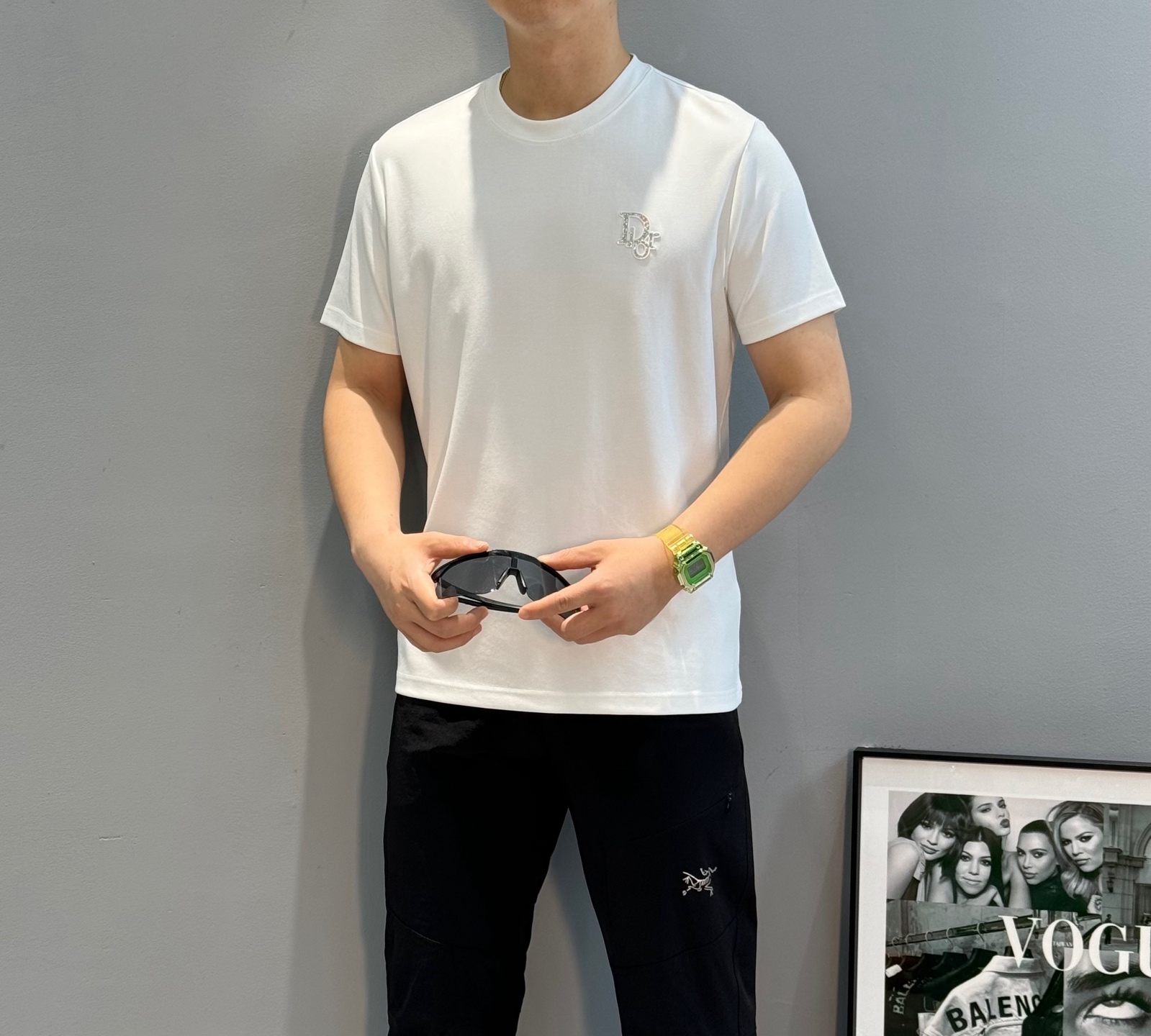 Dio*r迪-奥25s新款莫代尔T恤.基础款推荐！高级3D立体经典dior字母标识.精致立体.高感满满～