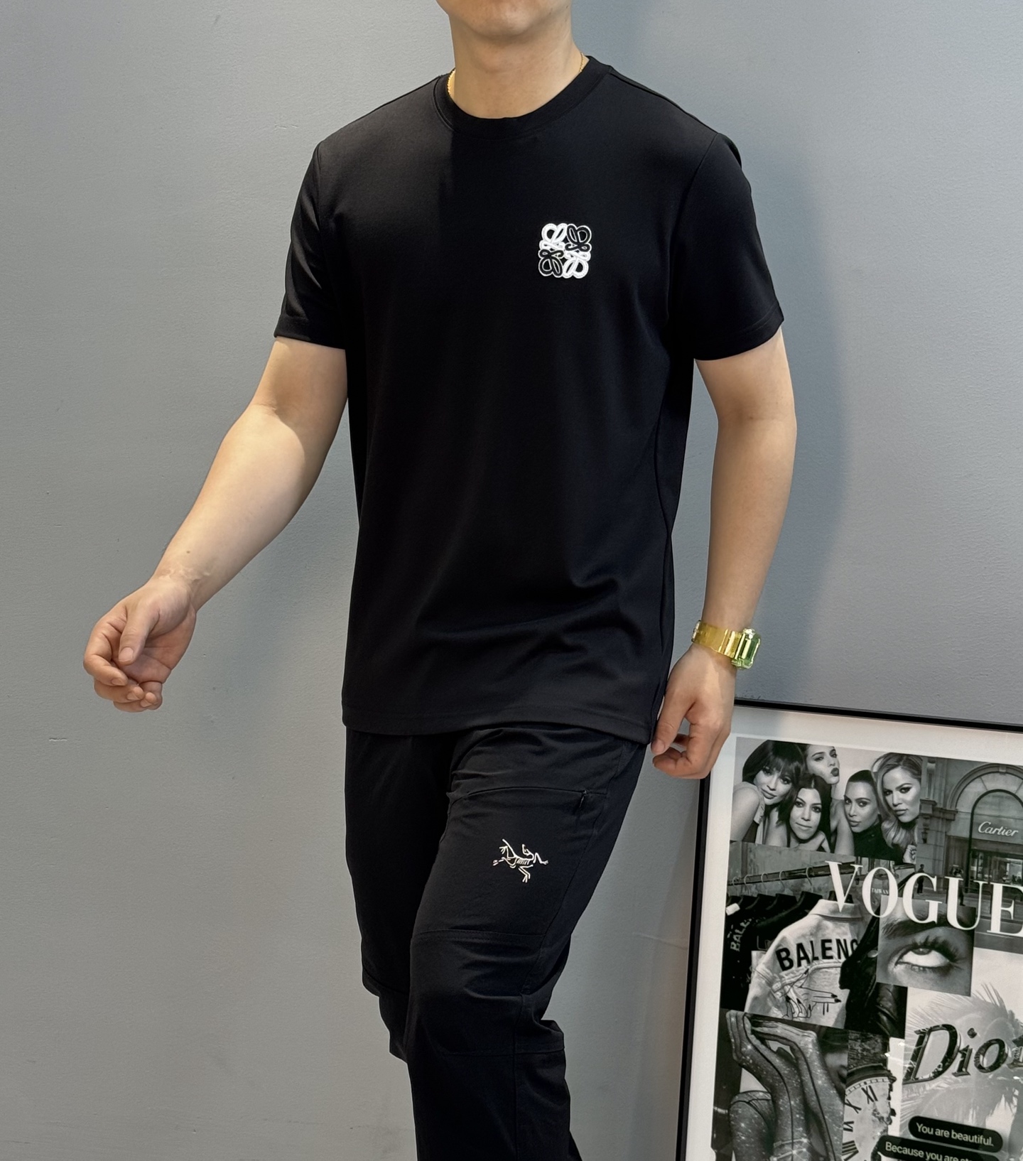 LOEW*E罗意威25s新品莫代尔T恤.基础款推荐！新色系.新款绣花品牌图形.简单高级.辨识度颇具鲜明.