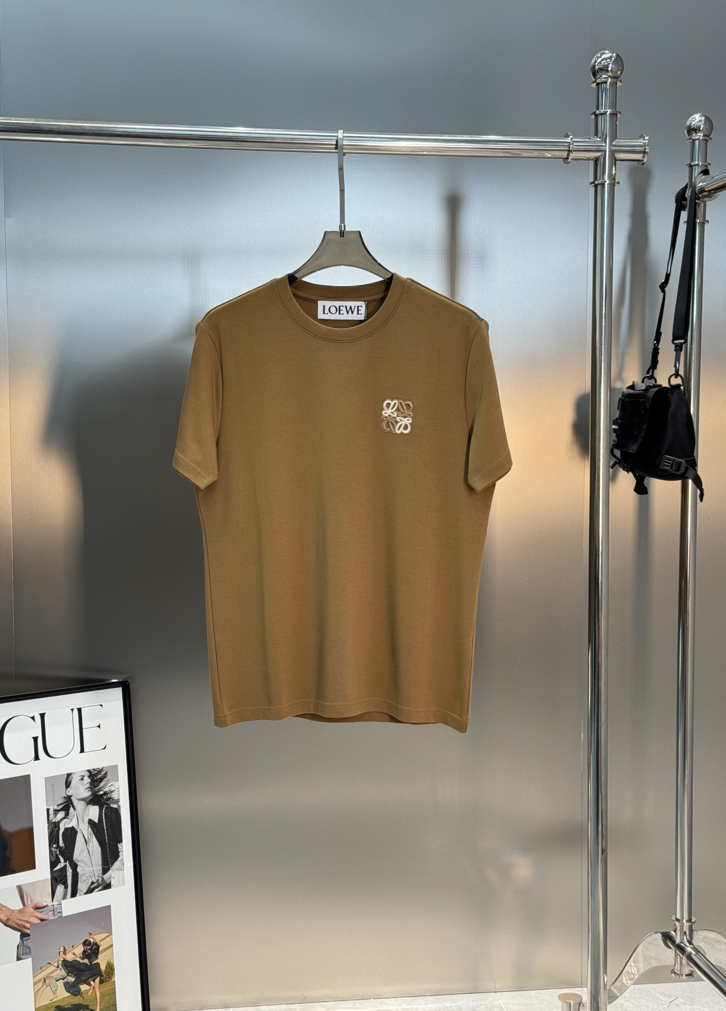 LOEW*E罗意威25s新品莫代尔T恤.基础款推荐！新色系.新款绣花品牌图形.简单高级.辨识度颇具鲜明.