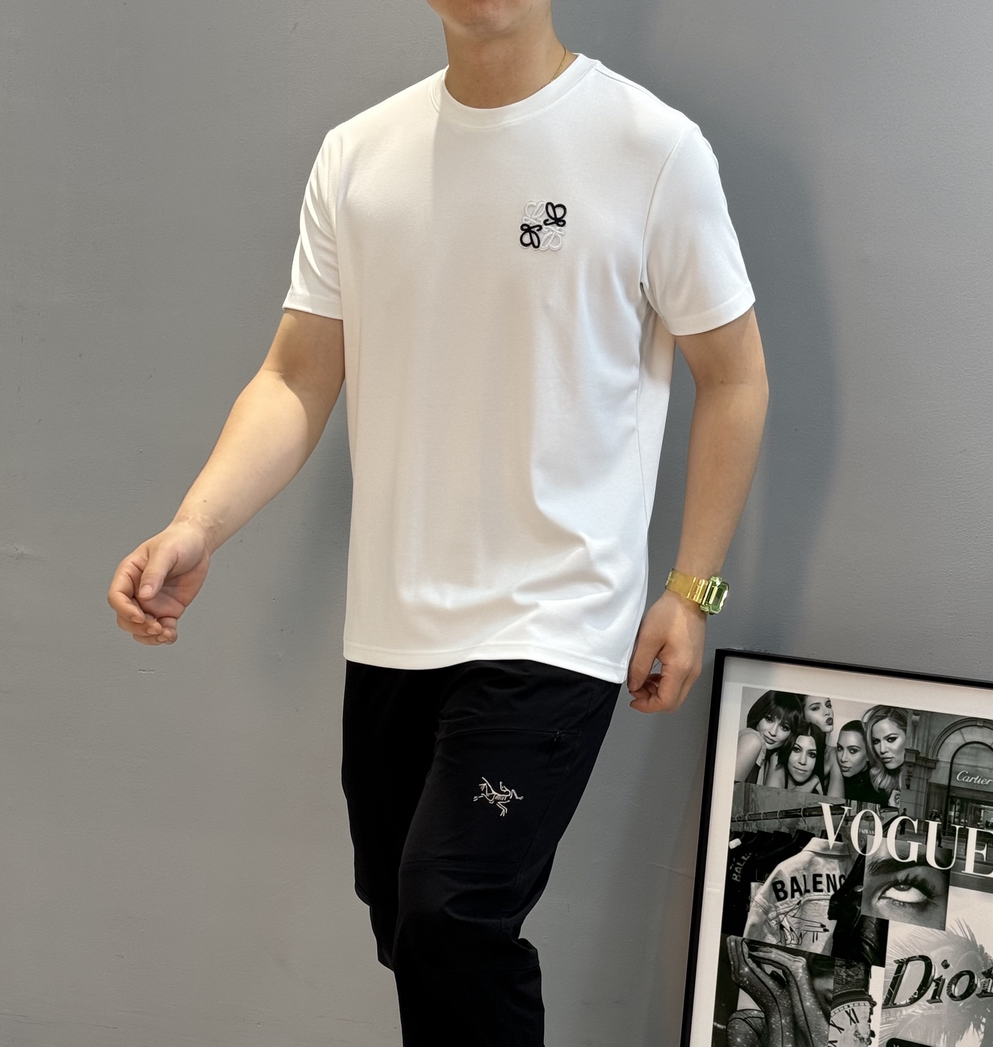 LOEW*E罗意威25s新品莫代尔T恤.基础款推荐！新色系.新款绣花品牌图形.简单高级.辨识度颇具鲜明.