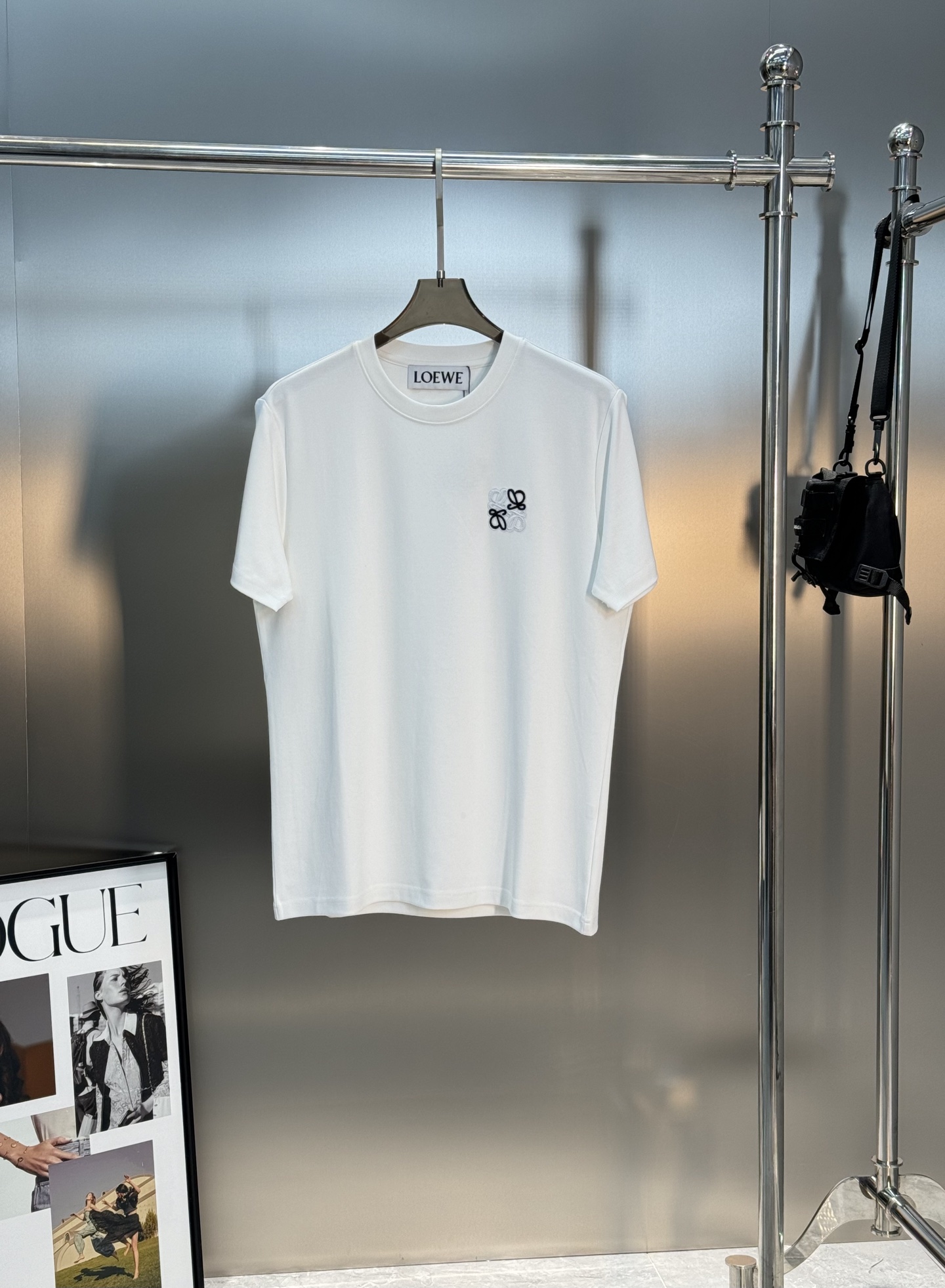 LOEW*E罗意威25s新品莫代尔T恤.基础款推荐！新色系.新款绣花品牌图形.简单高级.辨识度颇具鲜明.