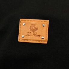 Loro Piana诺悠翩雅* 2025s新款莫代尔T恤.经典lP🆕标识.3D立体定制皮标.质感品质呈现 Loro Piana诺悠翩雅* 2025s新款莫代尔T恤.经典lP🆕标识.3D立体定制皮标.质感品质呈现