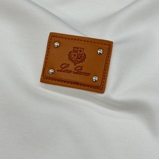 Loro Piana诺悠翩雅* 2025s新款莫代尔T恤.经典lP🆕标识.3D立体定制皮标.质感品质呈现 Loro Piana诺悠翩雅* 2025s新款莫代尔T恤.经典lP🆕标识.3D立体定制皮标.质感品质呈现